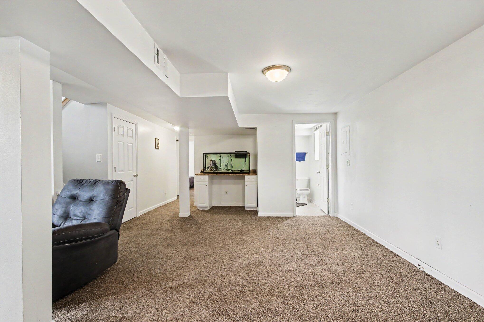 1033 S Decatur Street, Hobart, IN 46342; Image #19