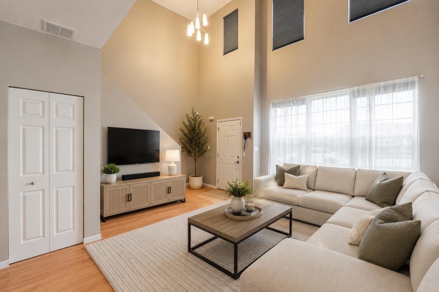 11552 Vermont Street, Crown Point, IN 46307; Image #4