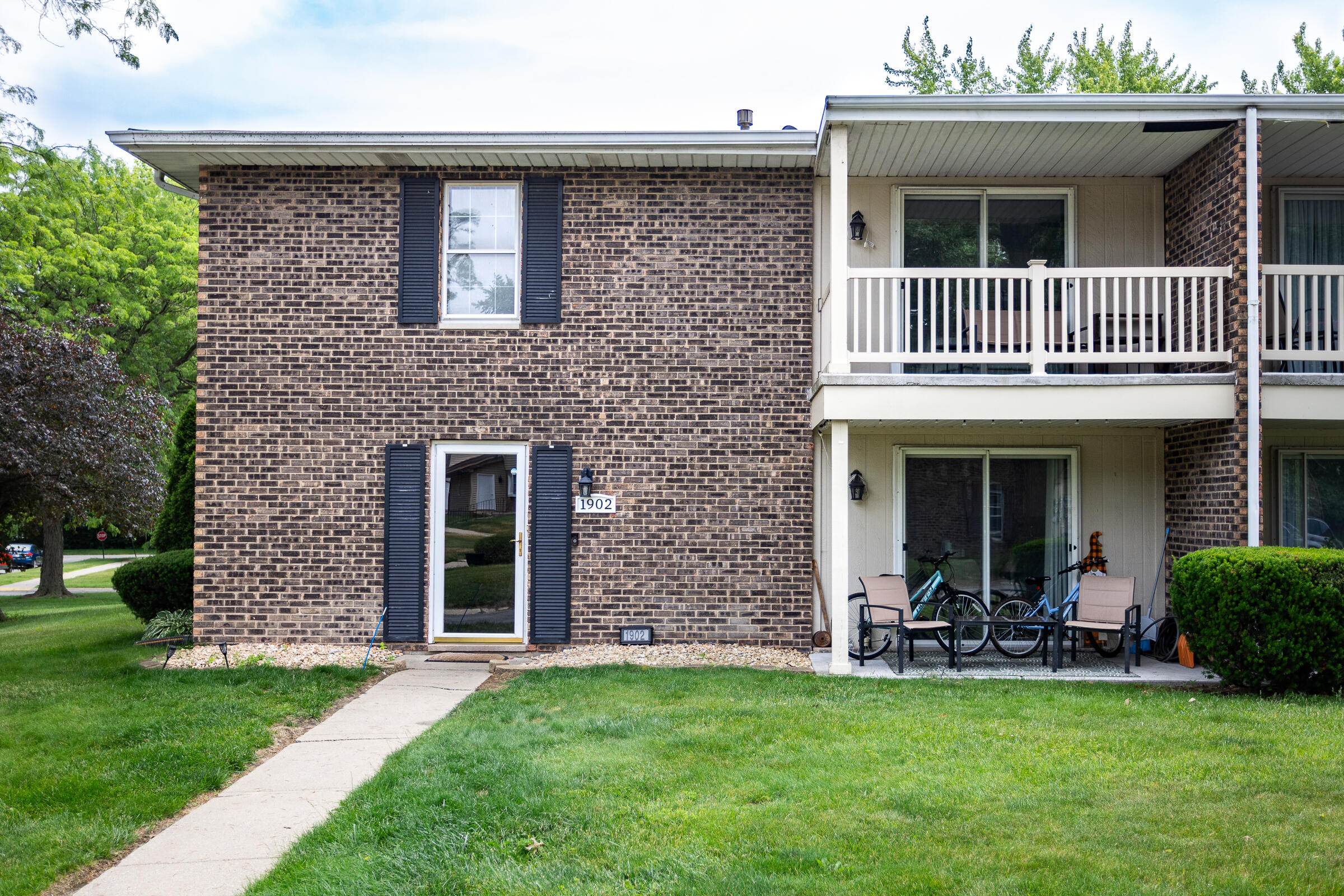 1902 Burgundy Street, Schererville, IN 46375; Image #3