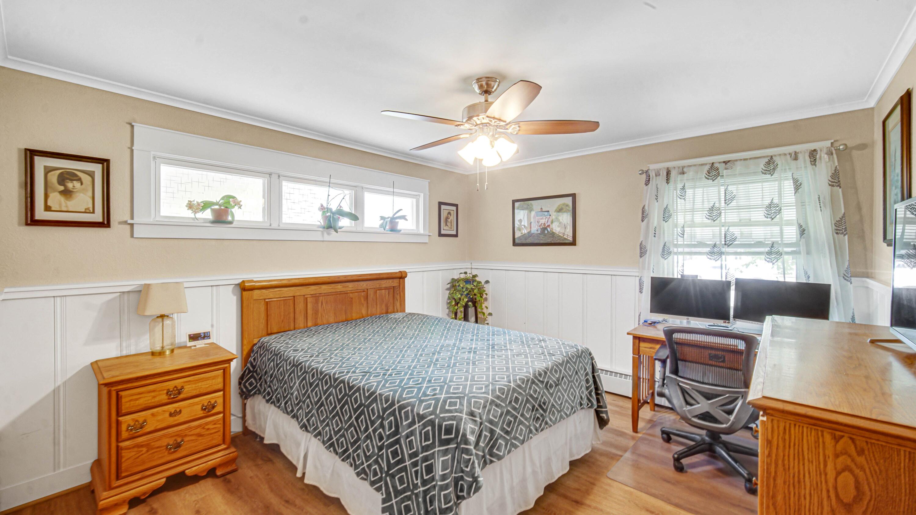 847 Garfield Street, Hobart, IN 46342; Image #12