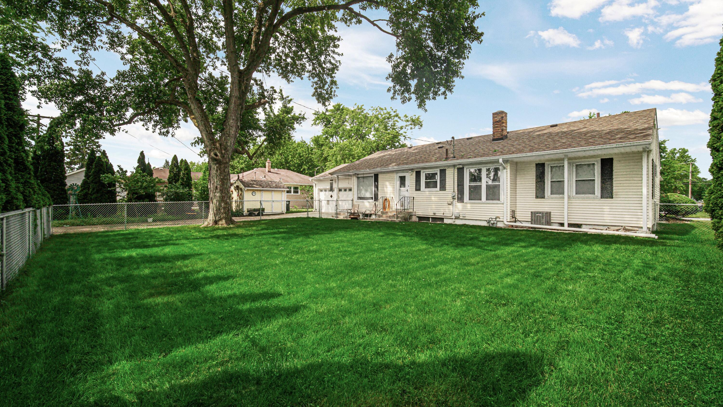 847 Garfield Street, Hobart, IN 46342; Image #17
