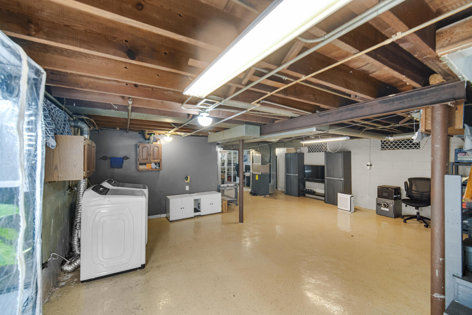 200 N Kelly Street, Hobart, IN 46342; Image #17