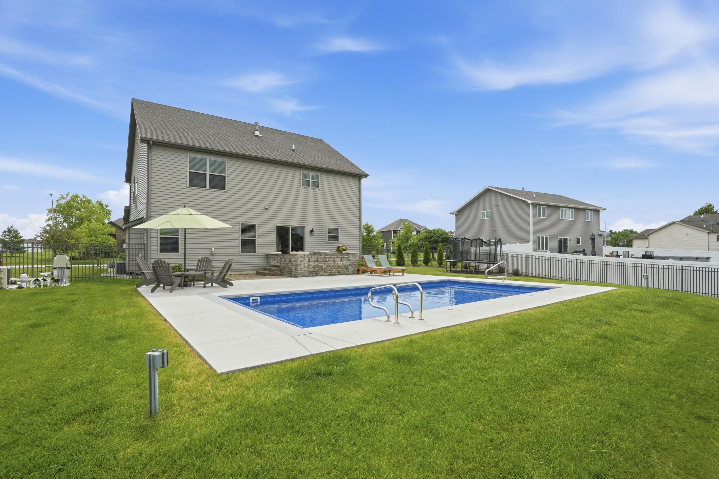 9967 Wisteria Lane, St. John, IN 46373; Image #3