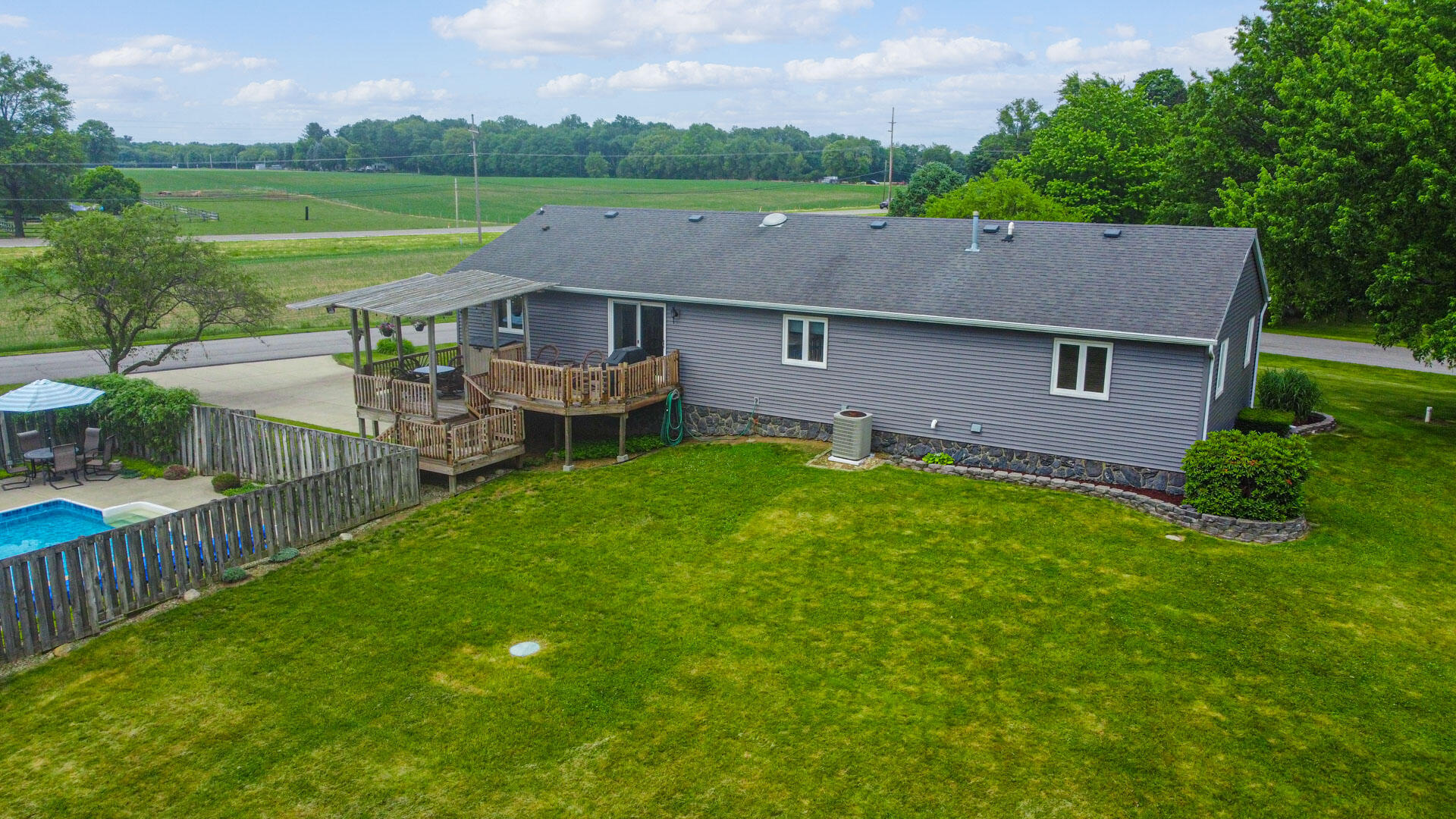 1044 S Ruth Avenue, La Porte, IN 46350; Image #13