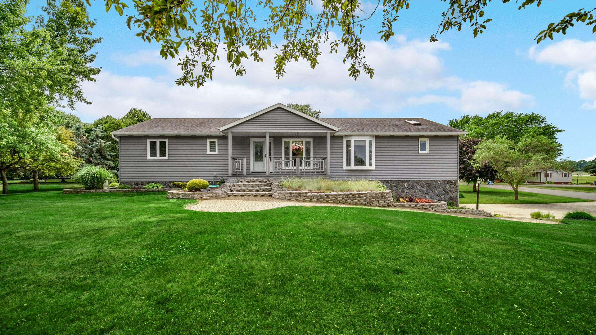 1044 S Ruth Avenue, La Porte, IN 46350; Image #2