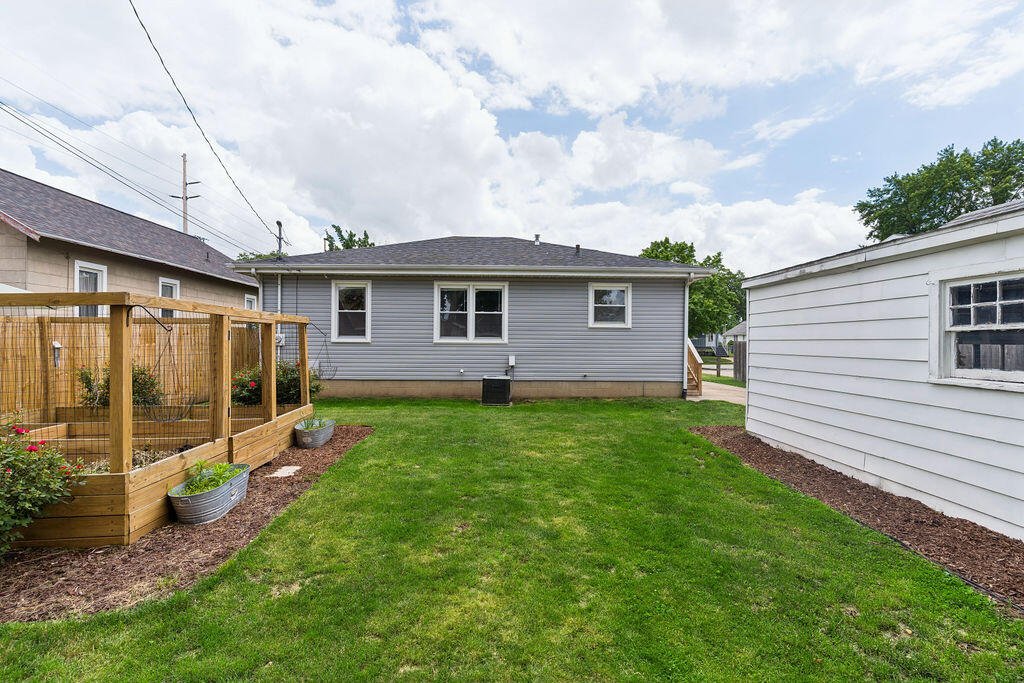 318 South Street, Michigan City, IN 46360; Image #17