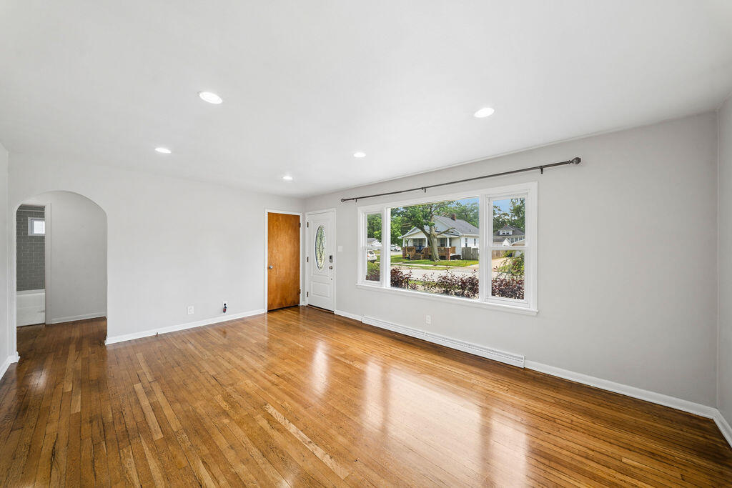 318 South Street, Michigan City, IN 46360; Image #3