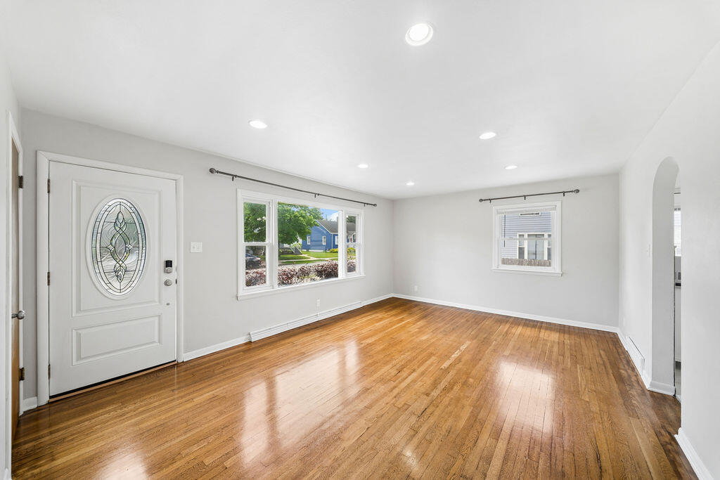 318 South Street, Michigan City, IN 46360; Image #4