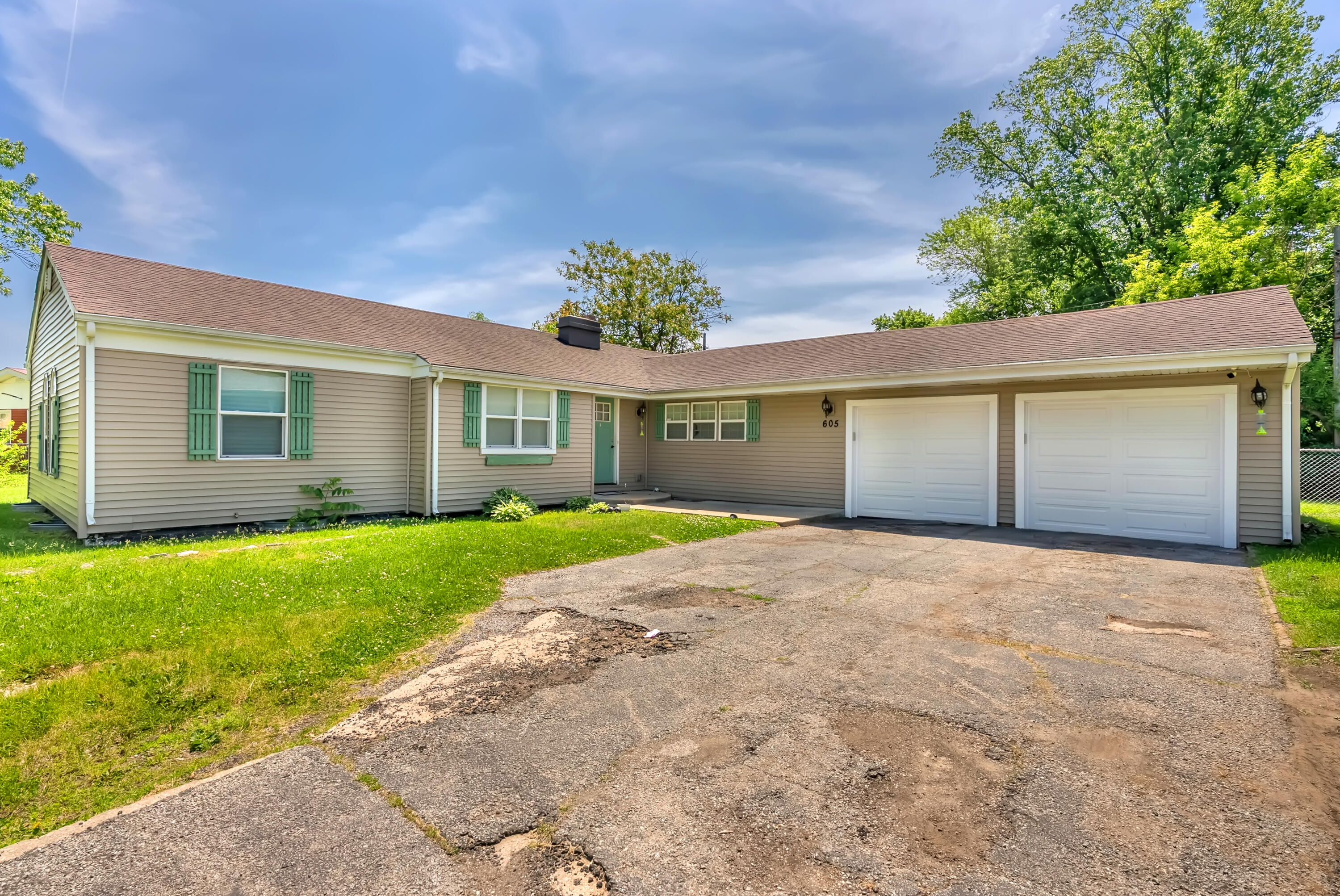 605 E 53rd Avenue, Merrillville, IN 46410; Image #2
