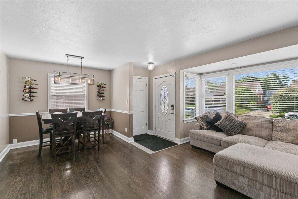 3911 Jewett Avenue, Highland, IN 46322; Image #3