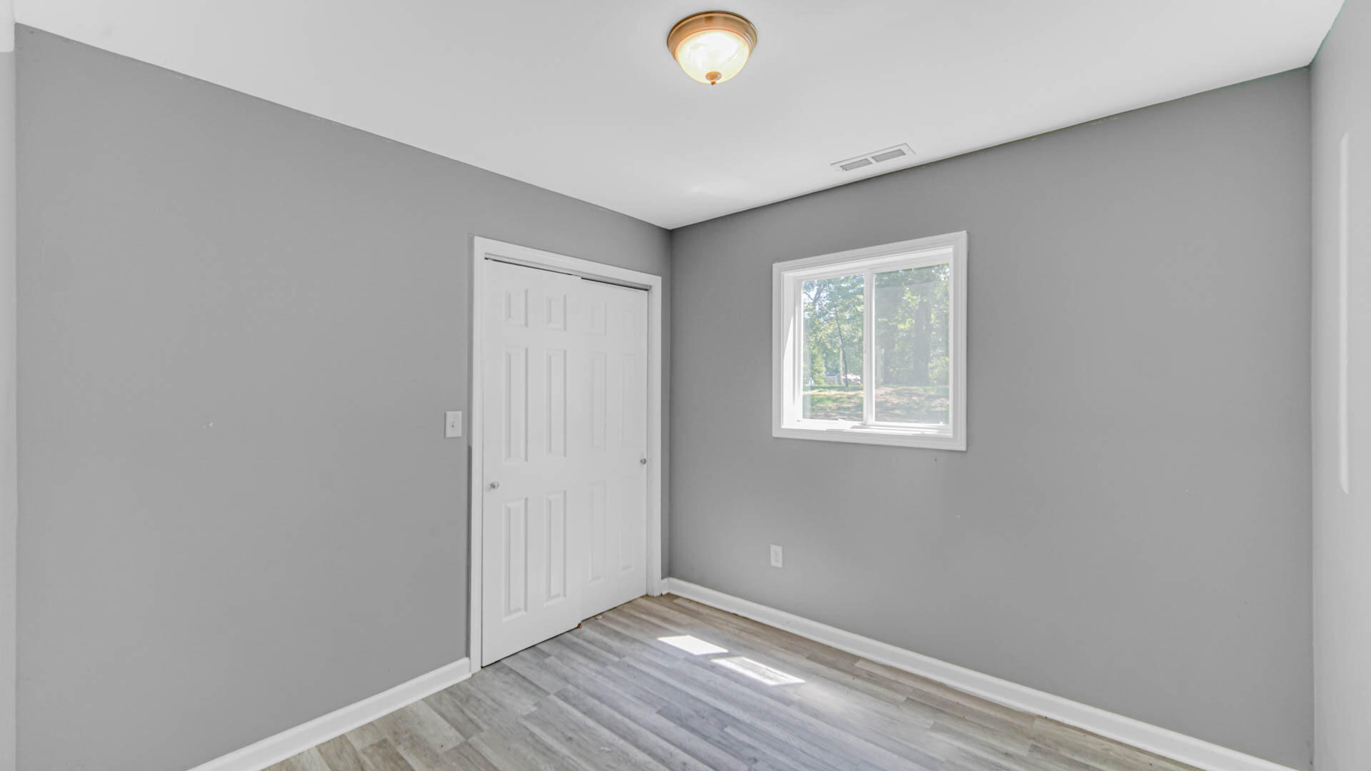 1977 W 47th Avenue, Gary, IN 46408; Image #12