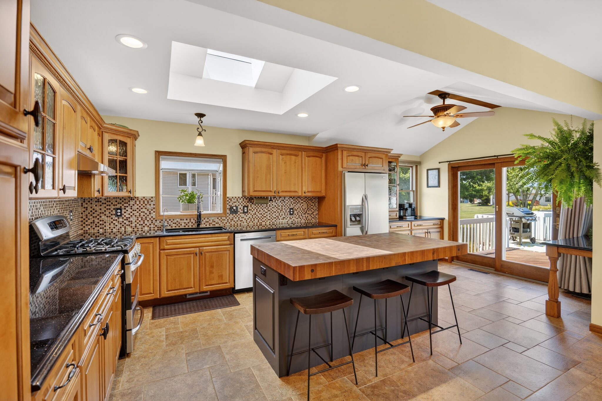 9102 Maplewood Street, St. John, IN 46373; Image #11