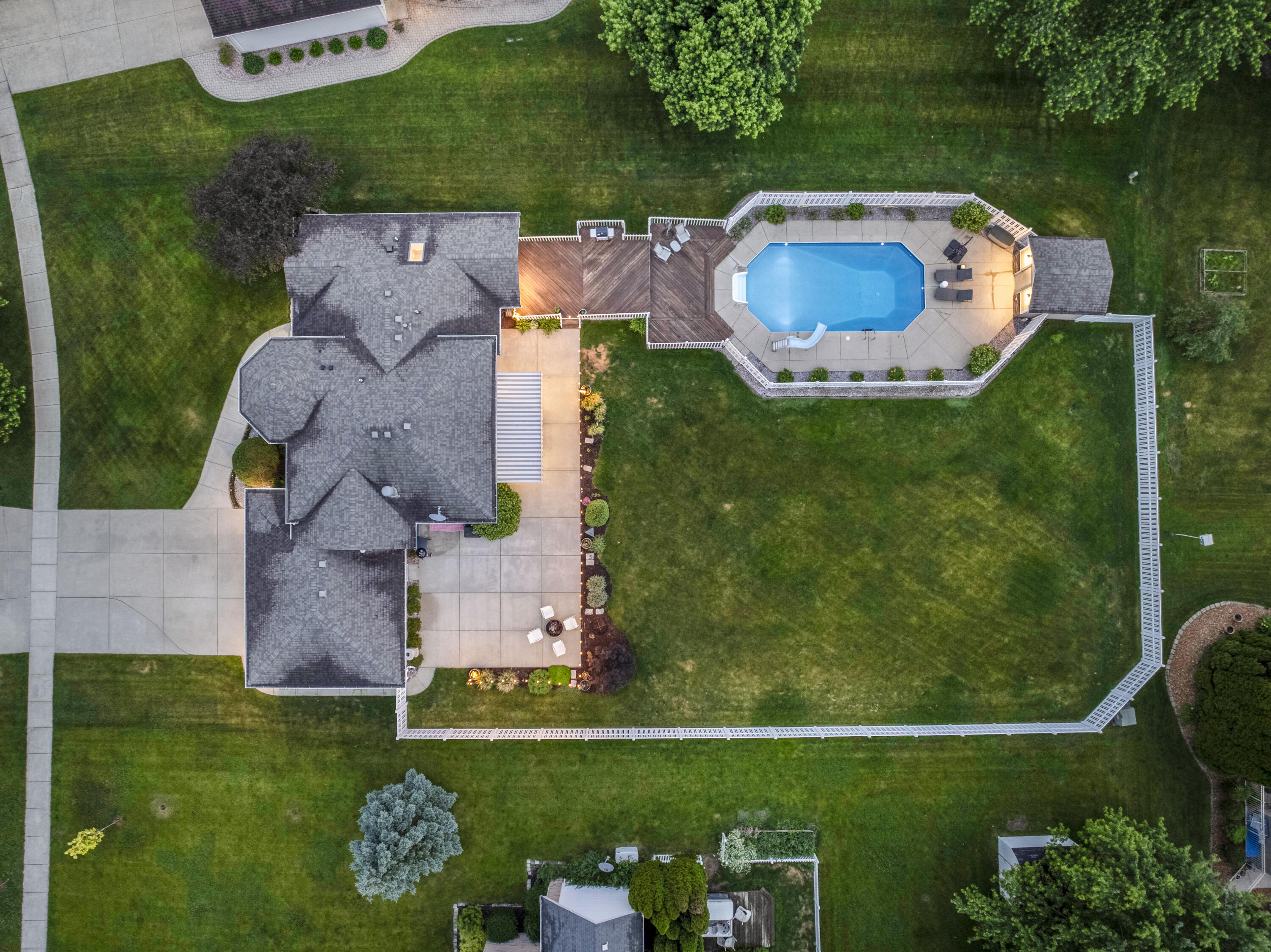 9102 Maplewood Street, St. John, IN 46373; Image #35