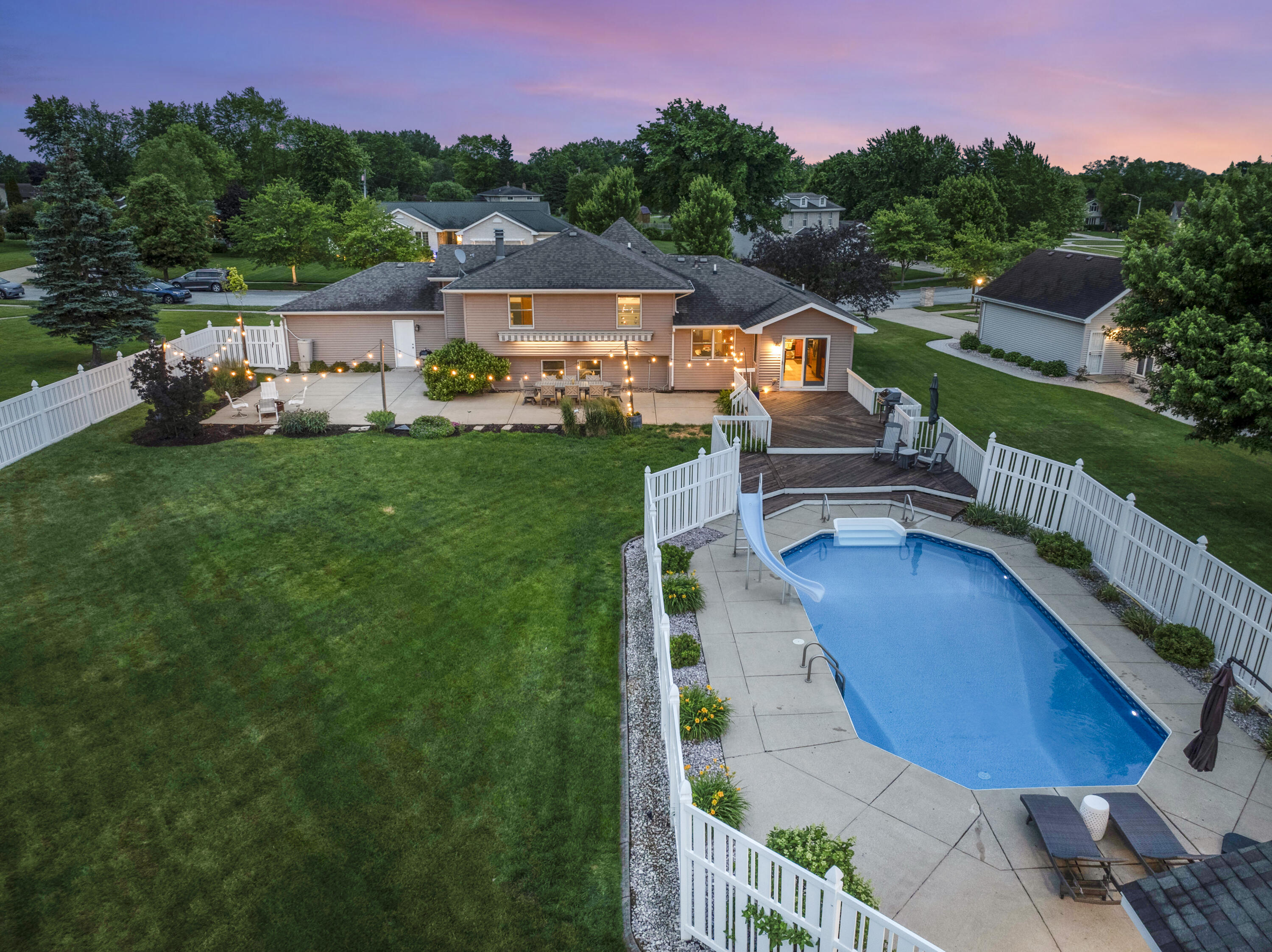 9102 Maplewood Street, St. John, IN 46373; Image #37