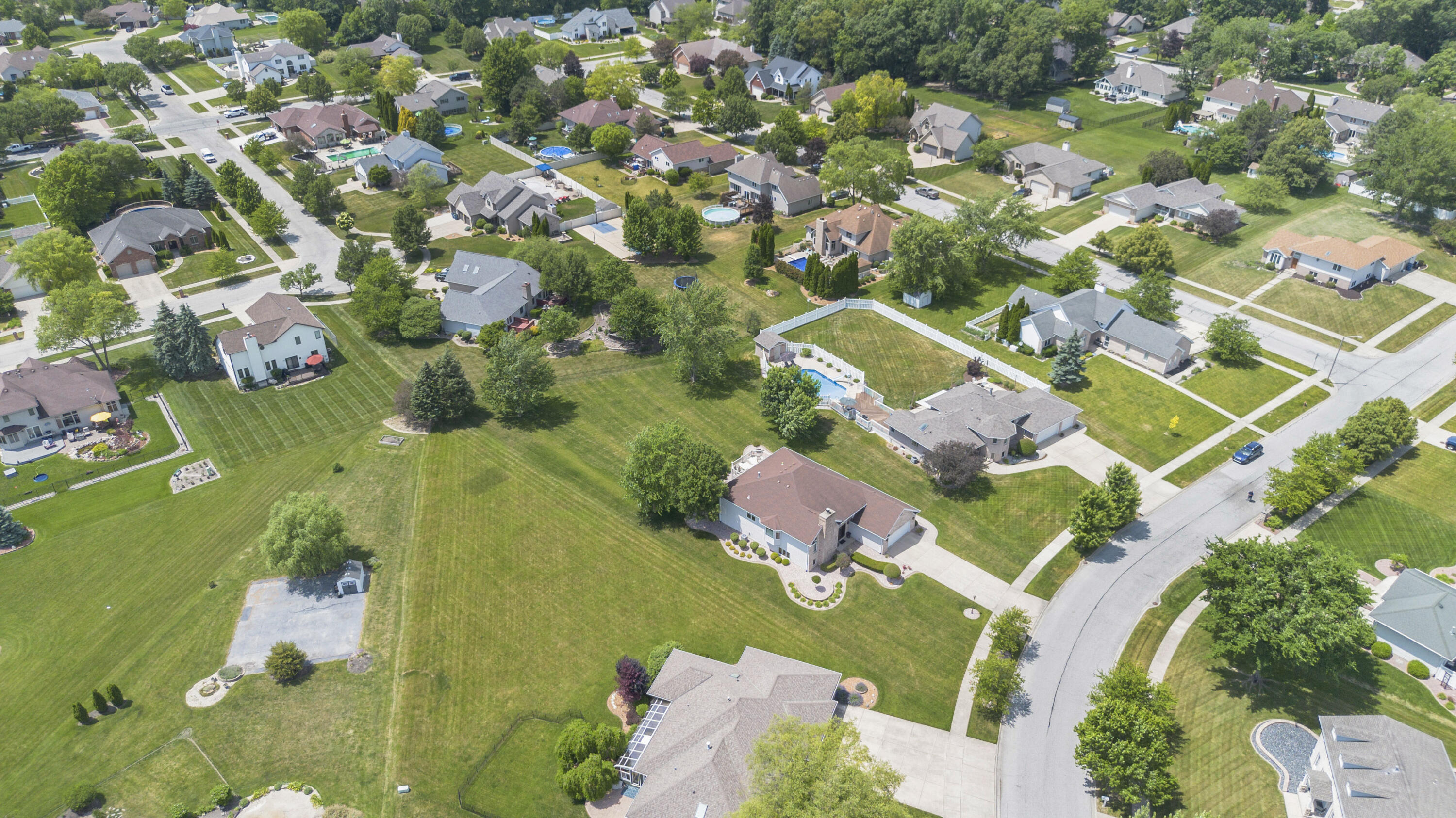 9102 Maplewood Street, St. John, IN 46373; Image #66