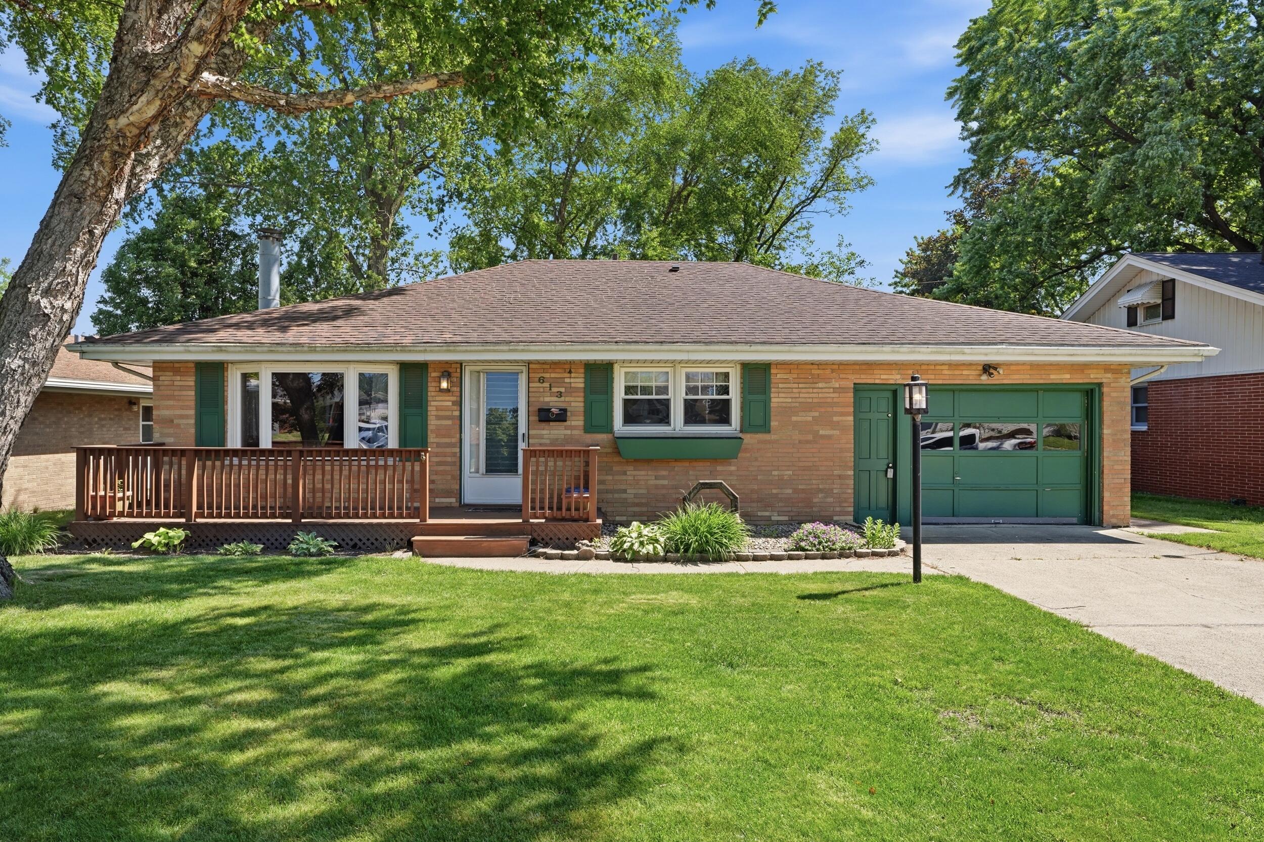 613 E Ash Place, Griffith, IN 46319; Image #1