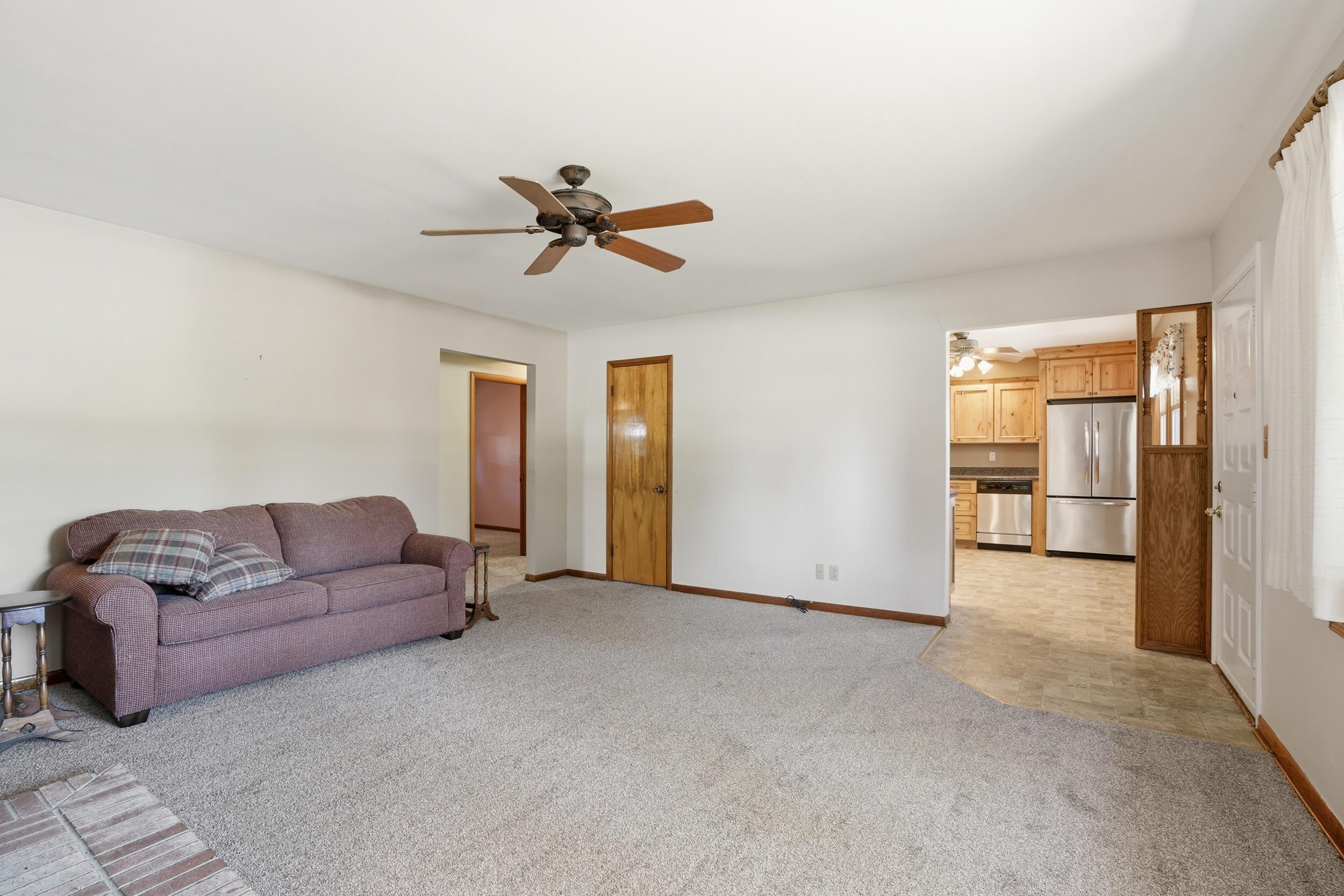 613 E Ash Place, Griffith, IN 46319; Image #4
