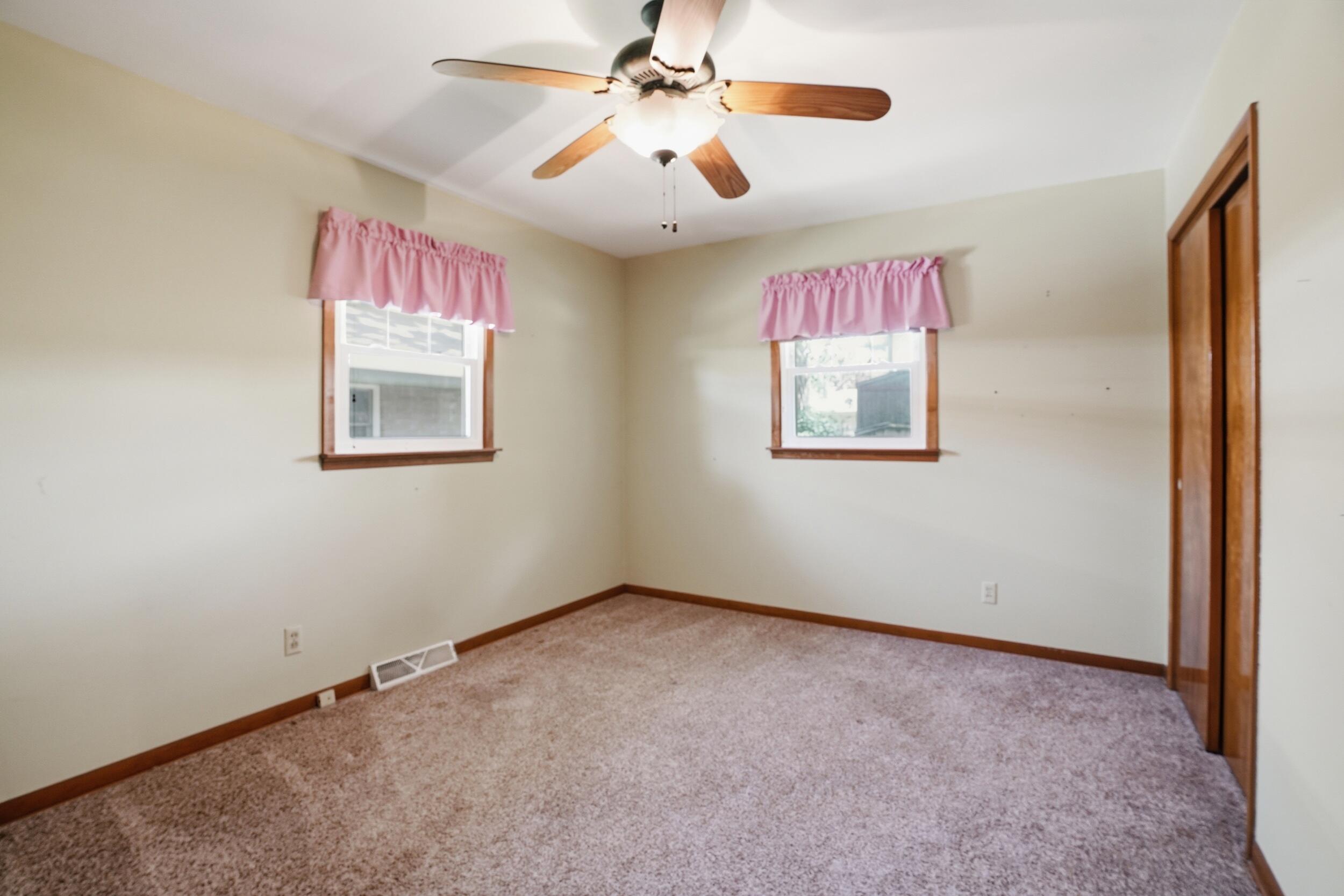 613 E Ash Place, Griffith, IN 46319; Image #7