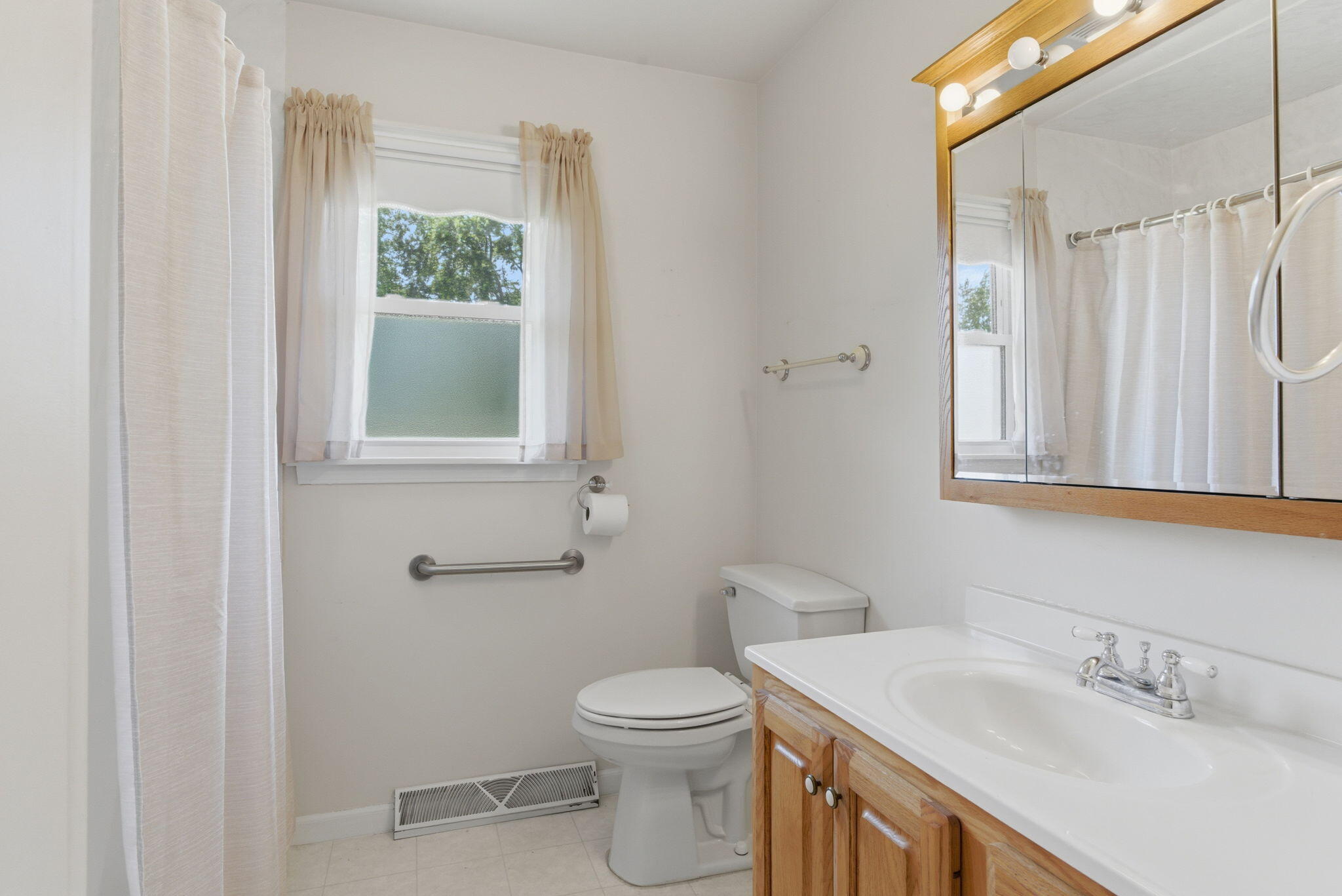 5457 Redwood Avenue, Portage, IN 46368; Image #13