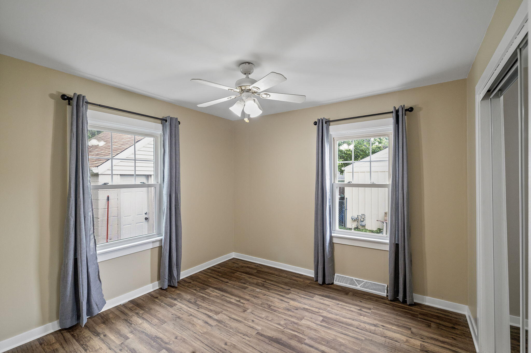 611 W North Street, Crown Point, IN 46307; Image #9