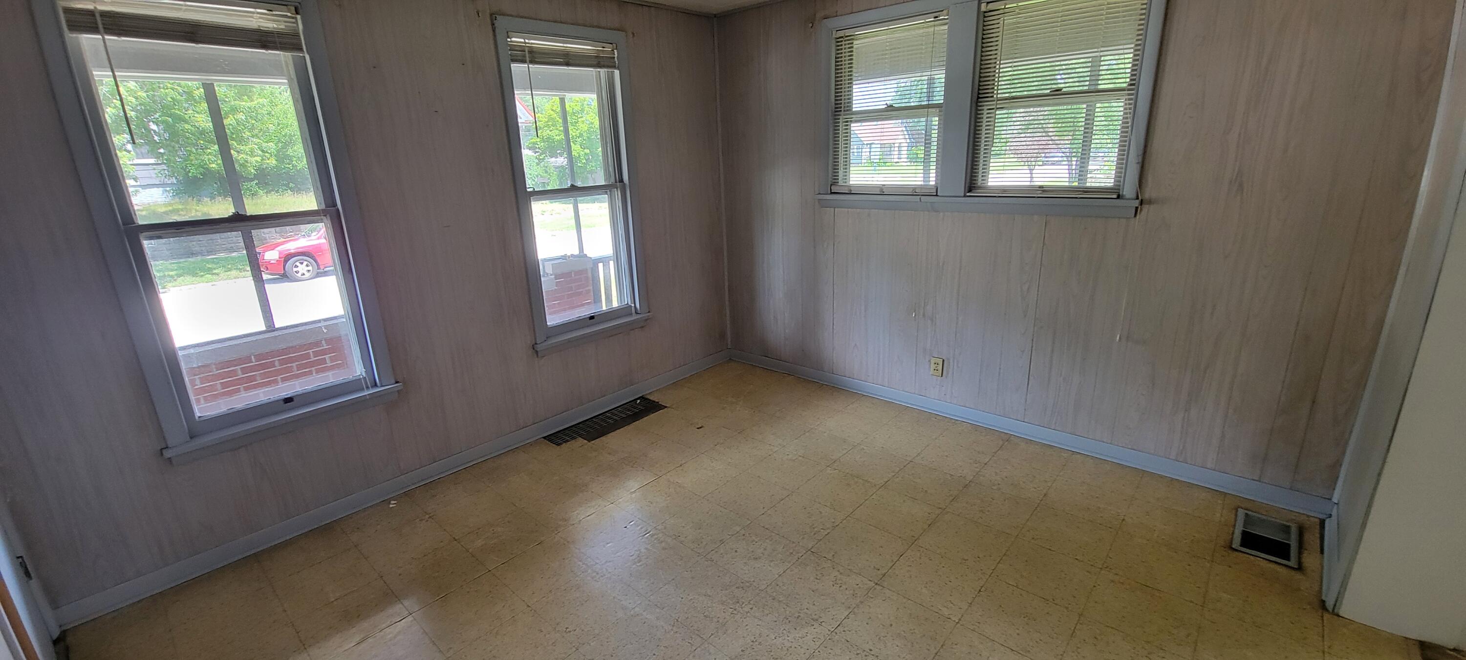 315 Dupage Street, Michigan City, IN 46360; Image #9
