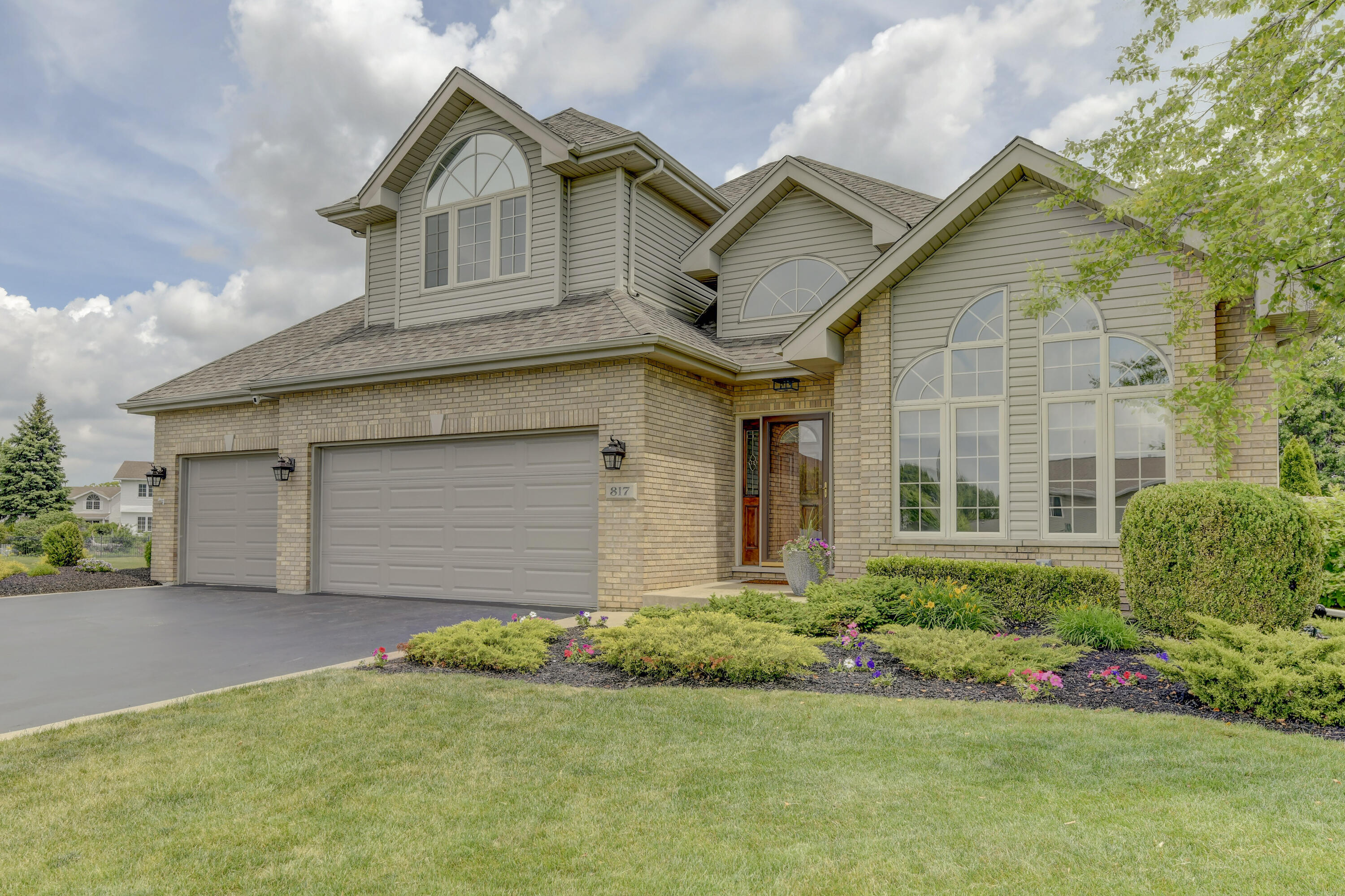 817 Robin Court, Dyer, IN 46311; Image #2