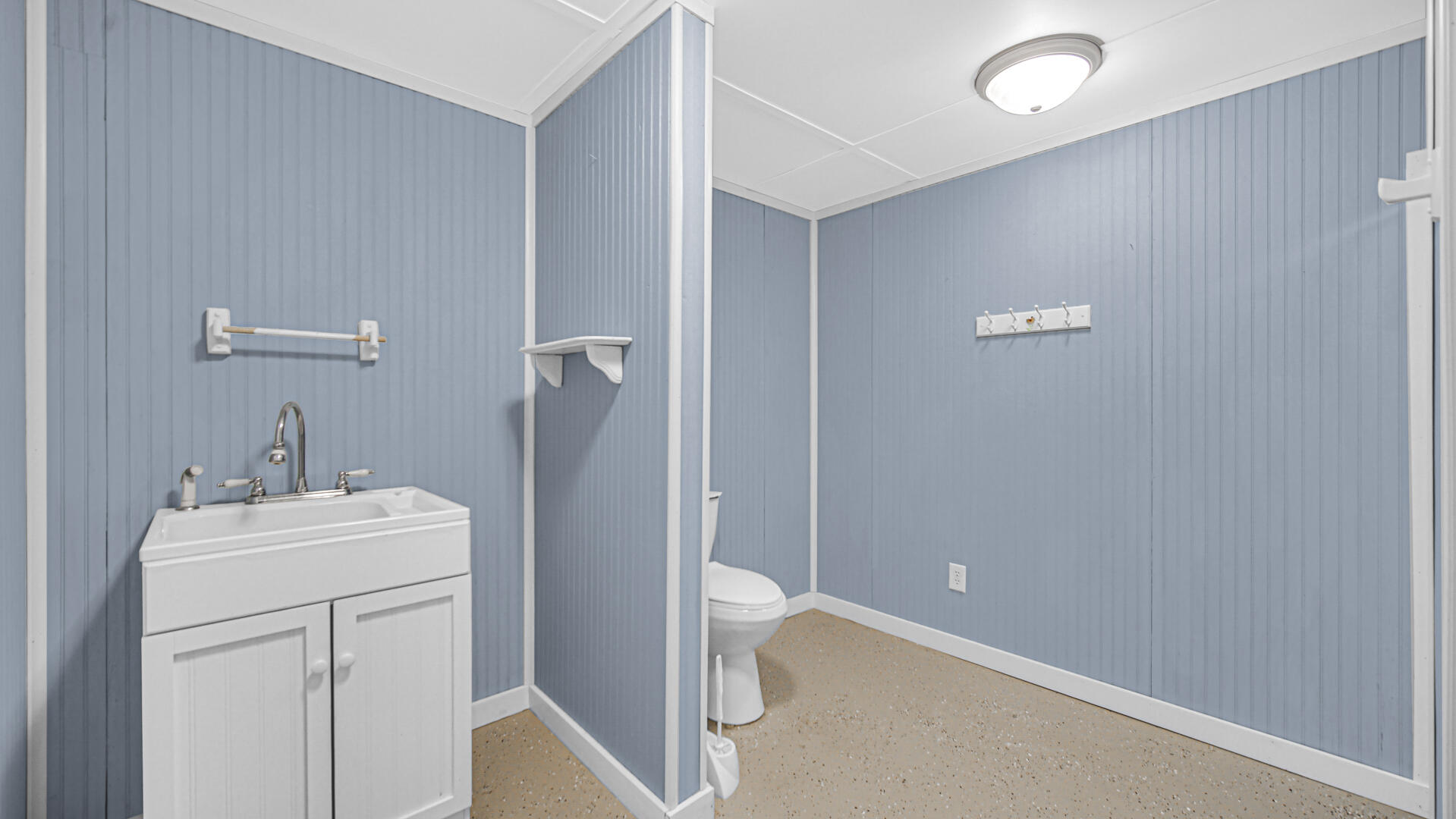 1570 Indian Boundary Road, Chesterton, IN 46304; Image #20