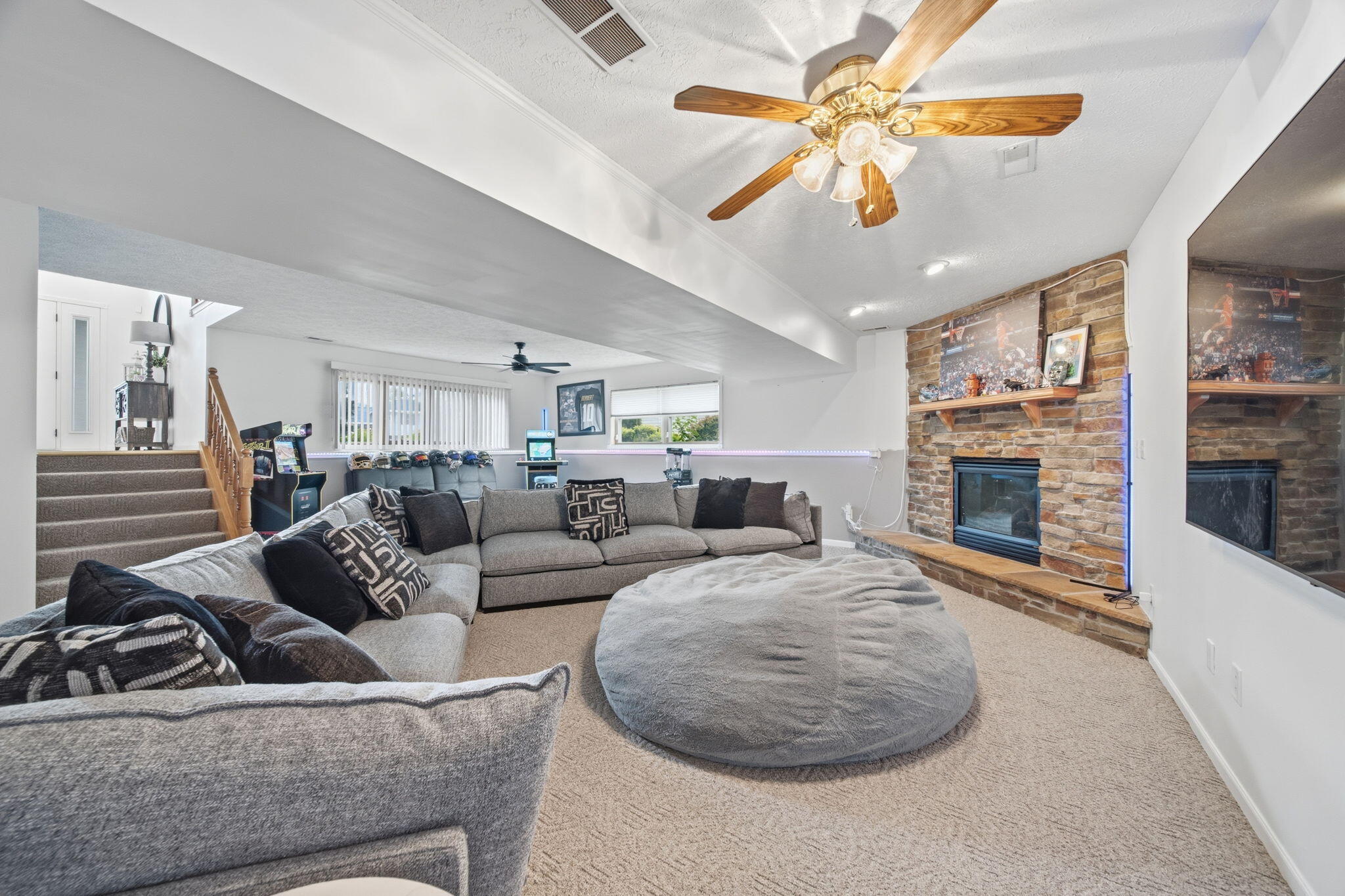 3020 Diamond Drive, Hobart, IN 46342; Image #18