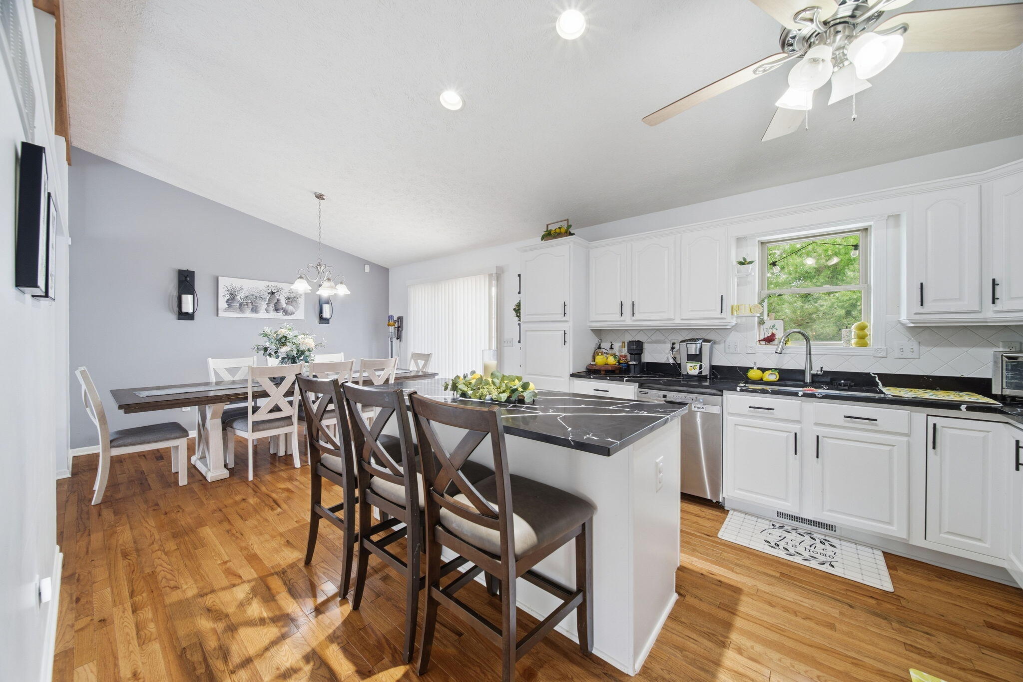 3020 Diamond Drive, Hobart, IN 46342; Image #9