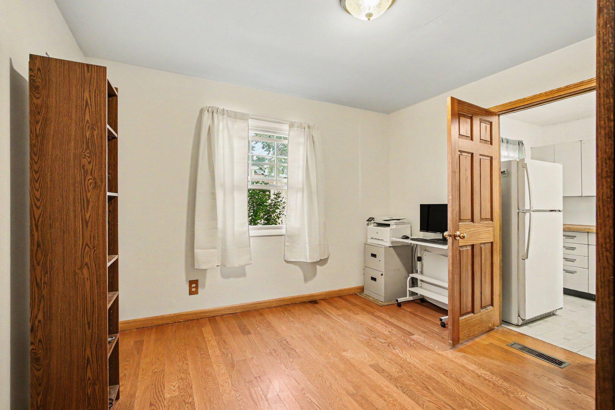 8016 Gordon Place, Highland, IN 46322; Image #15