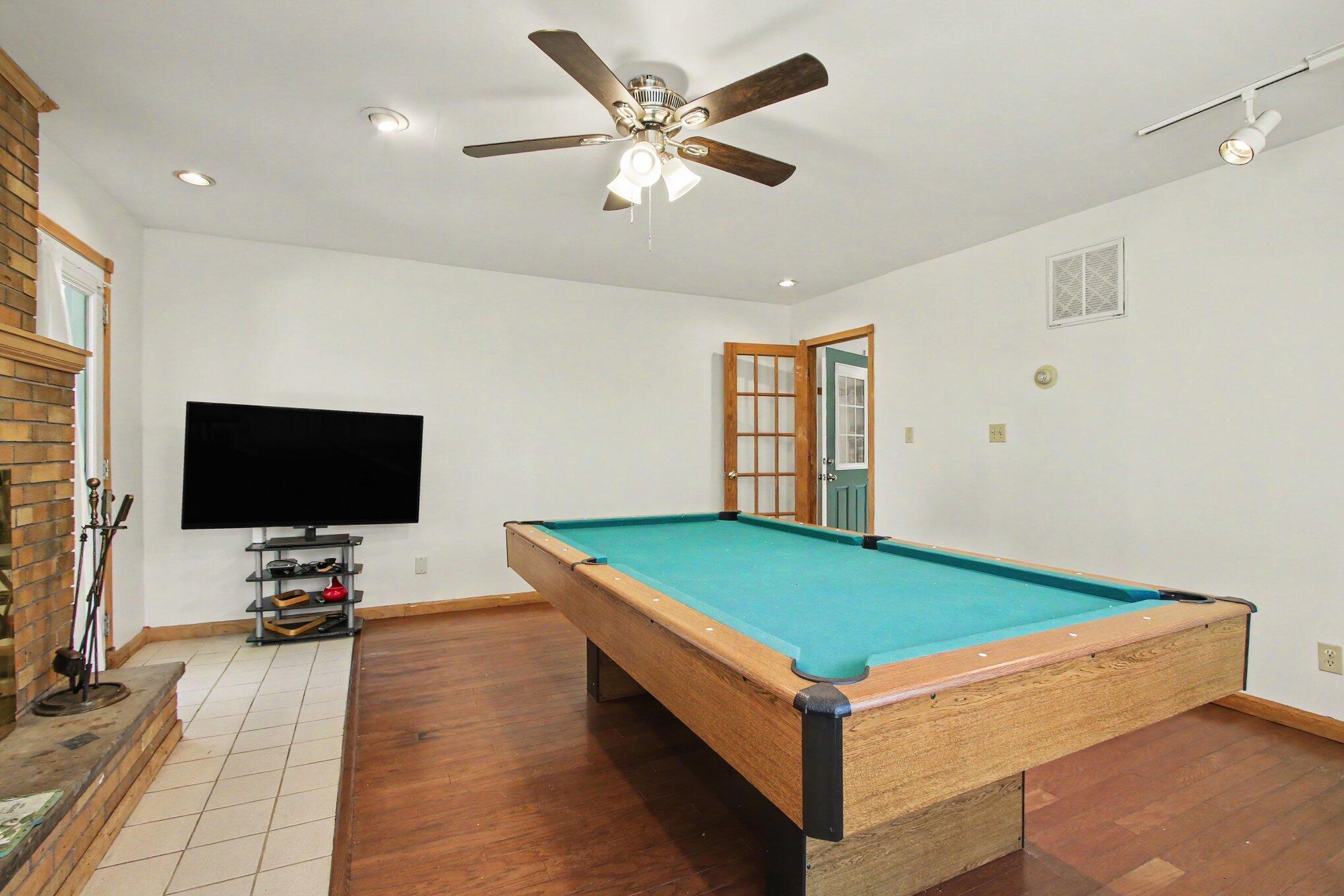 8016 Gordon Place, Highland, IN 46322; Image #18