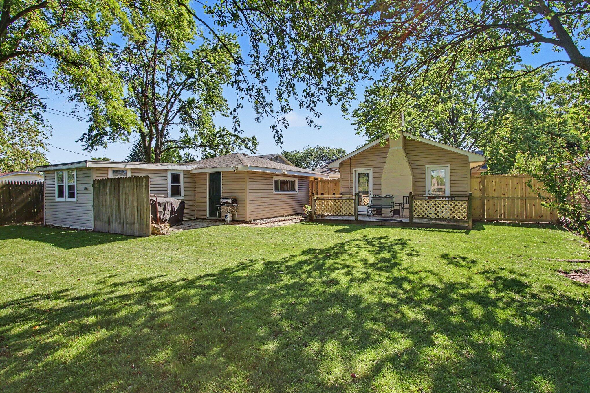 8016 Gordon Place, Highland, IN 46322; Image #22