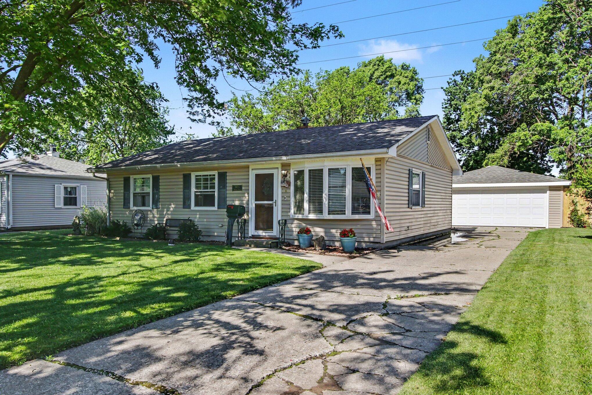 8016 Gordon Place, Highland, IN 46322; Image #3