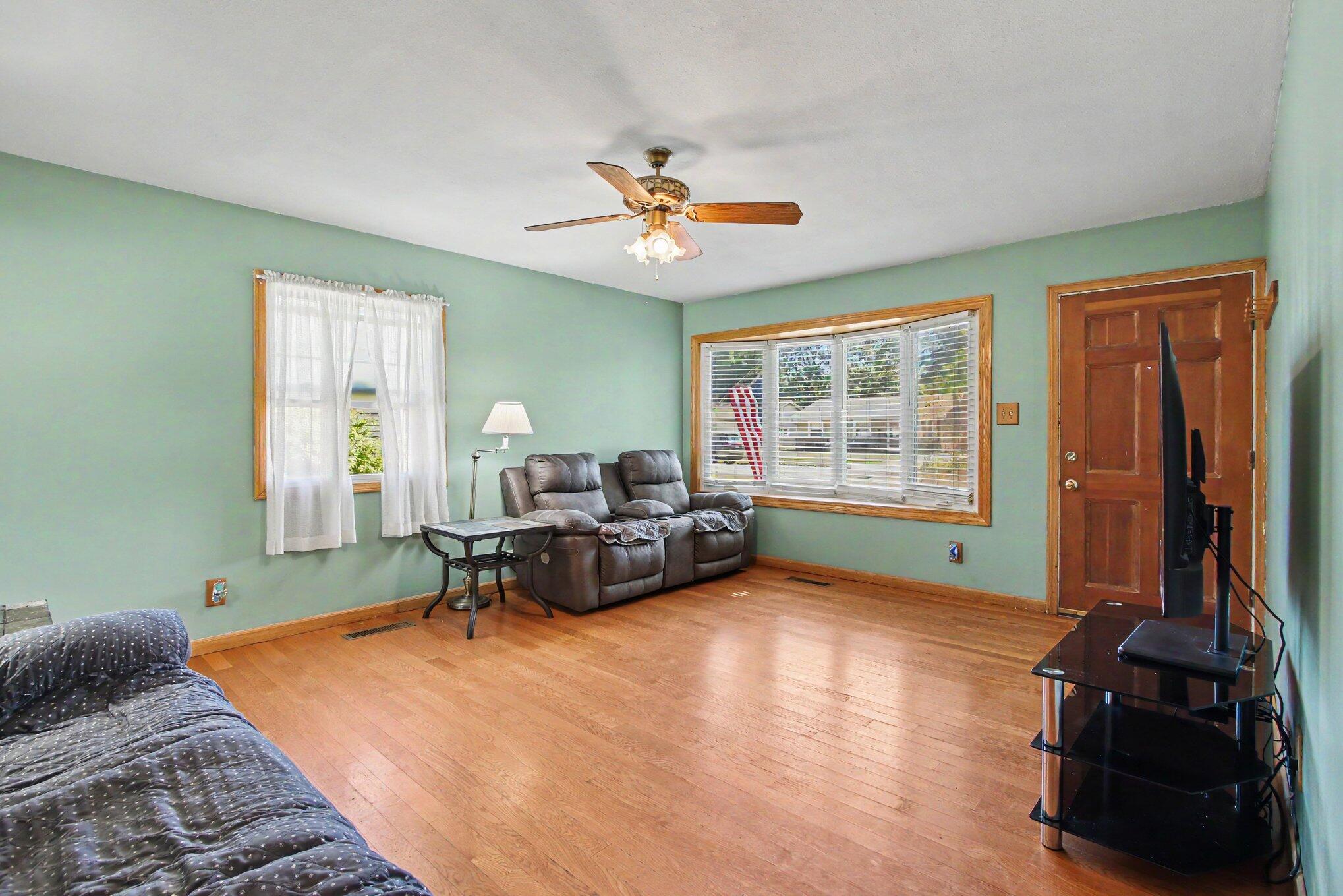 8016 Gordon Place, Highland, IN 46322; Image #8