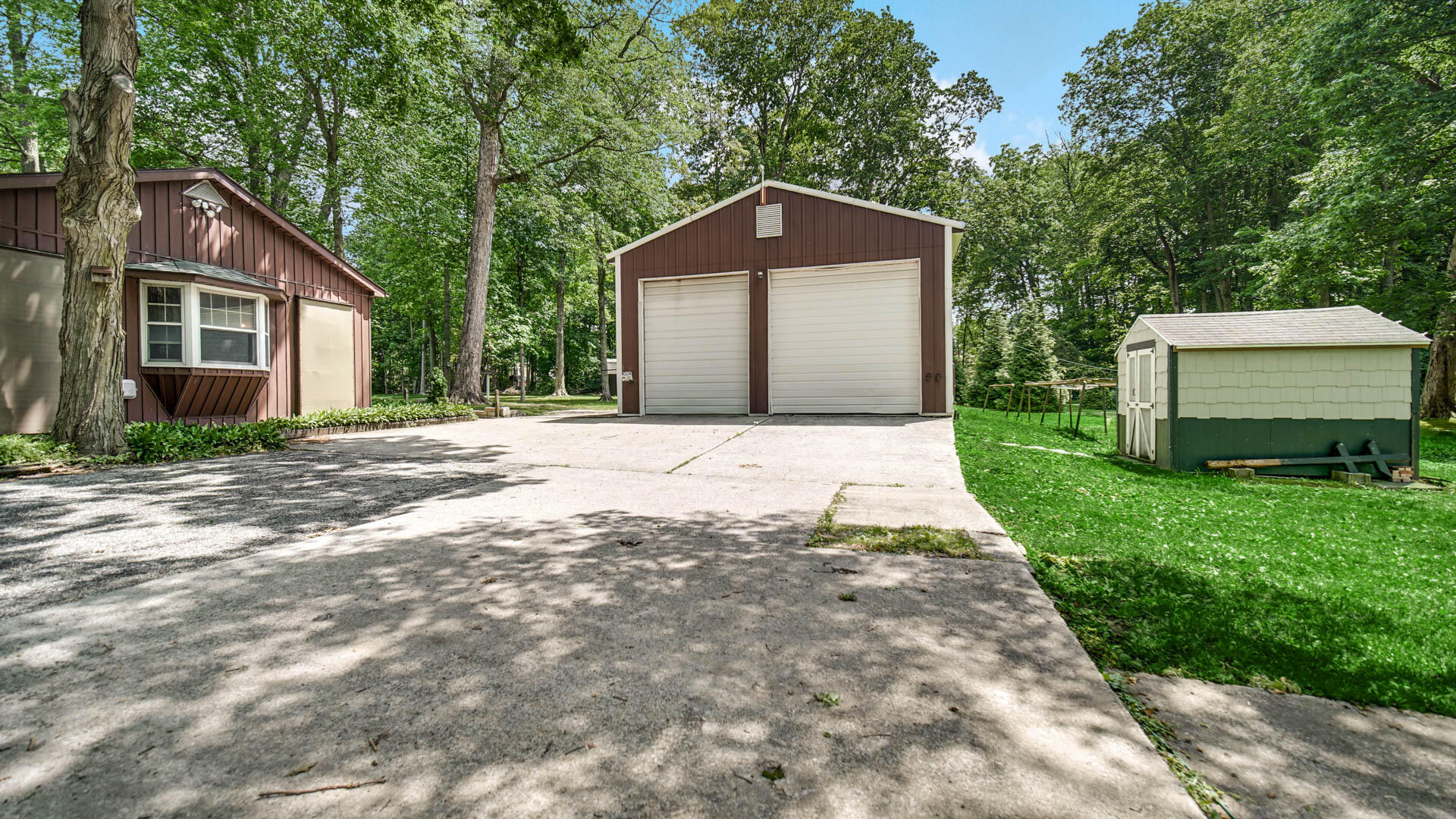 202 Sturdy Road, Valparaiso, IN 46383; Image #2