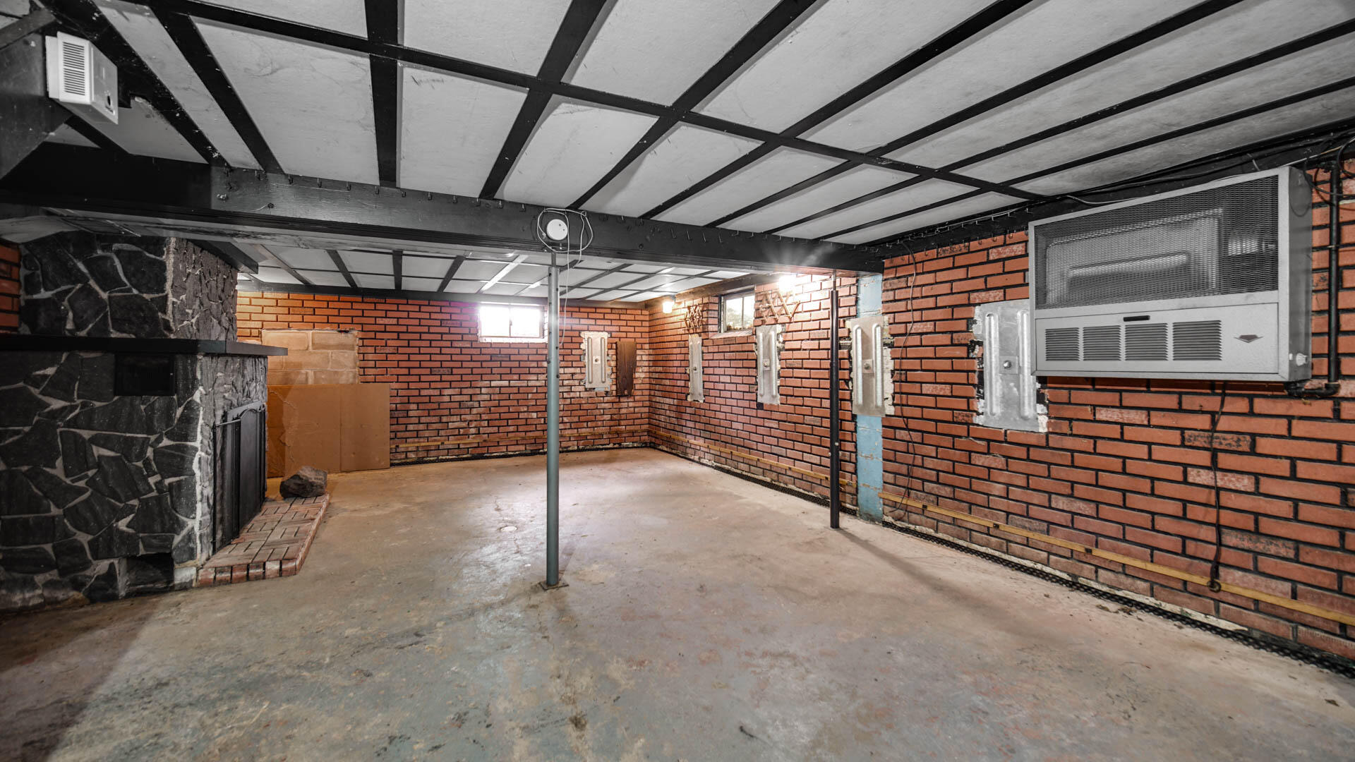 202 Sturdy Road, Valparaiso, IN 46383; Image #25