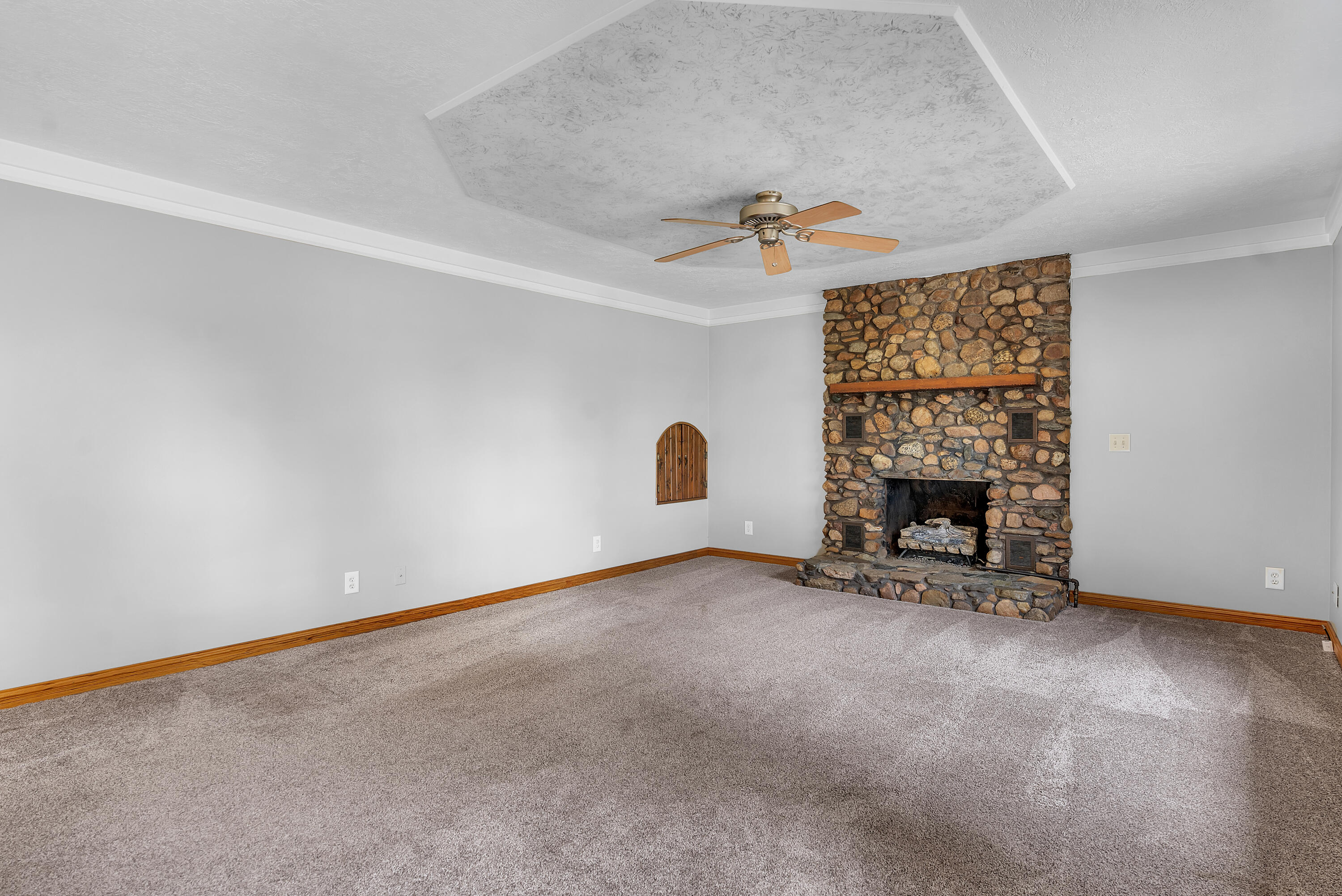 1809 W 900 N, Wheatfield, IN 46392; Image #14