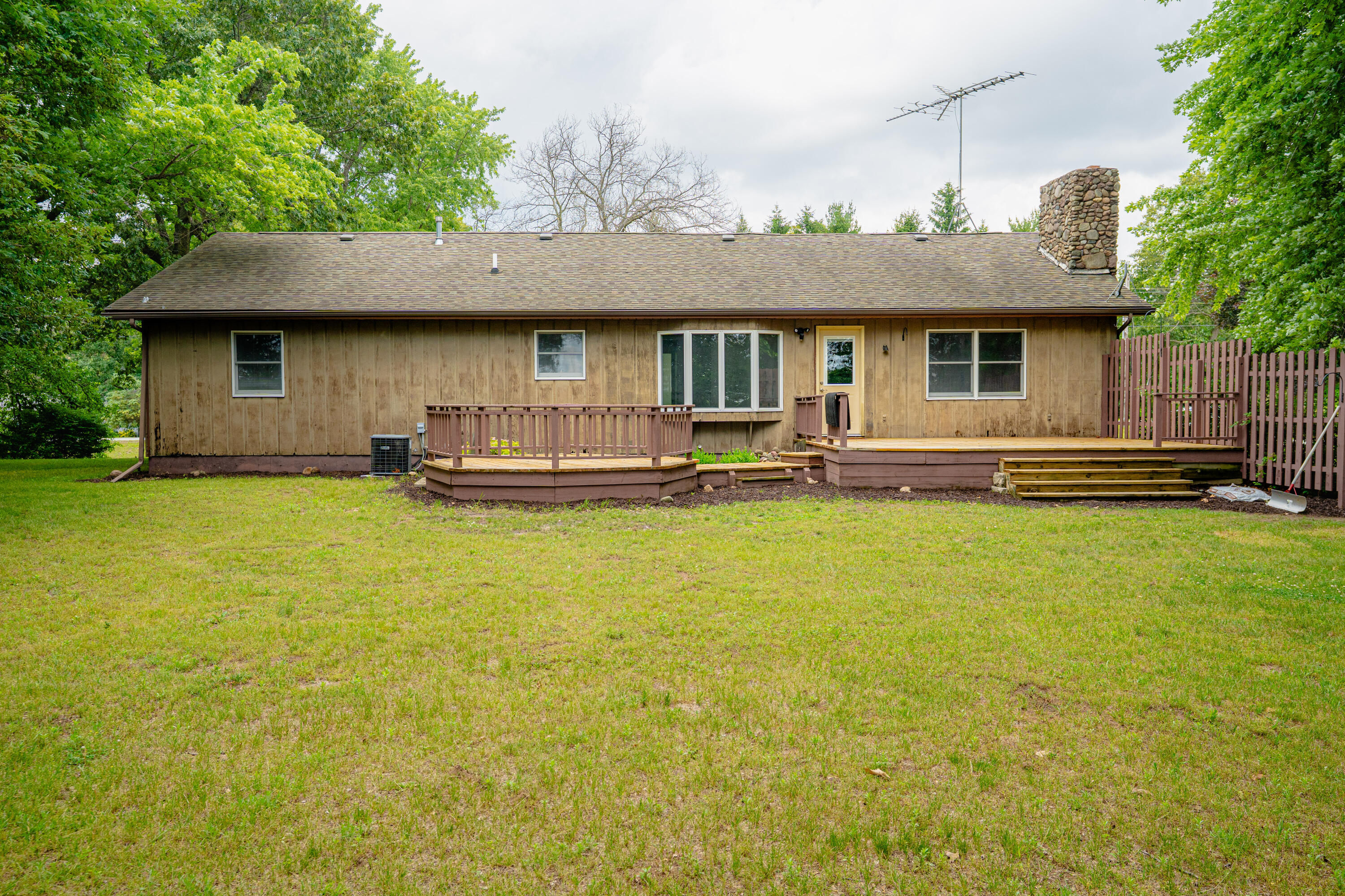 1809 W 900 N, Wheatfield, IN 46392; Image #5