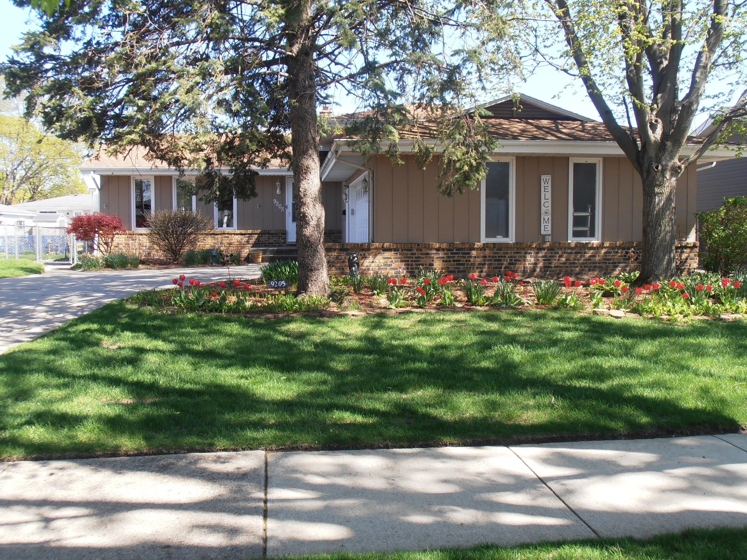 9205 Idlewild Drive, Highland, IN 46322; Image #1