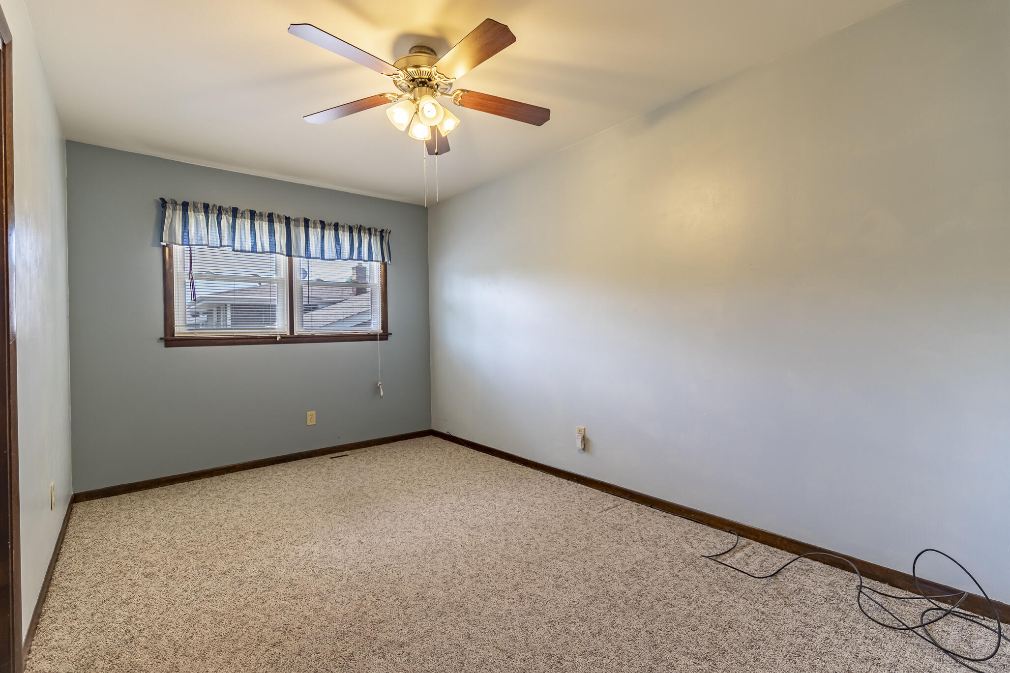 9205 Idlewild Drive, Highland, IN 46322; Image #15