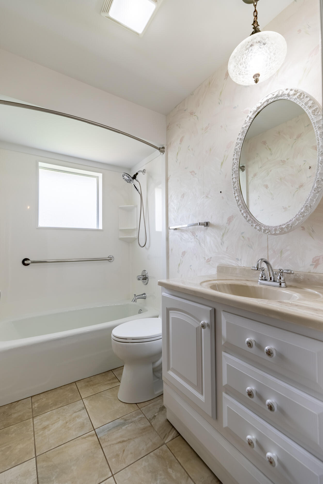 9205 Idlewild Drive, Highland, IN 46322; Image #9