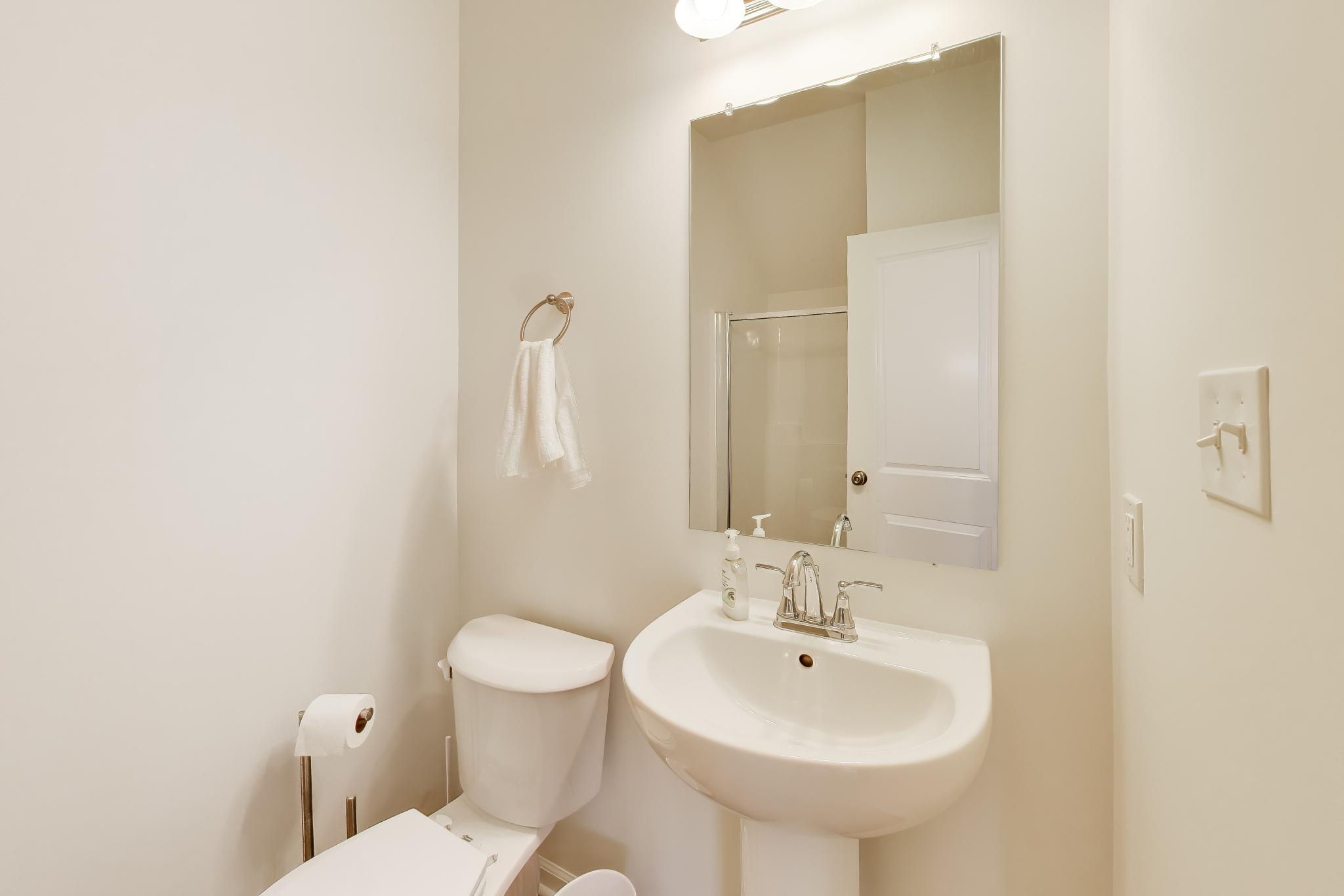11809 Kentucky Street, Crown Point, IN 46307; Image #10