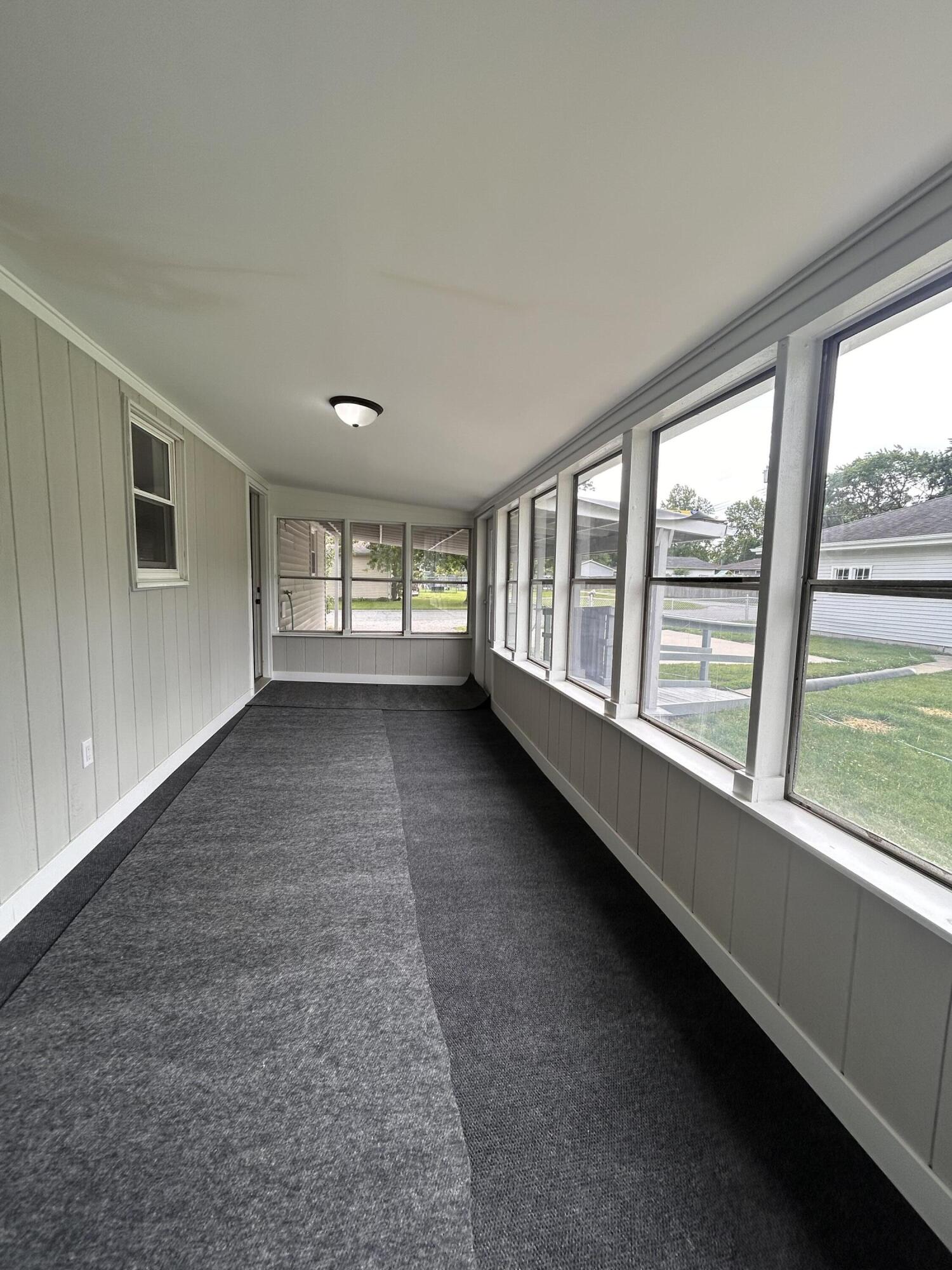 1001 W 38th Place, Hobart, IN 46342; Image #14