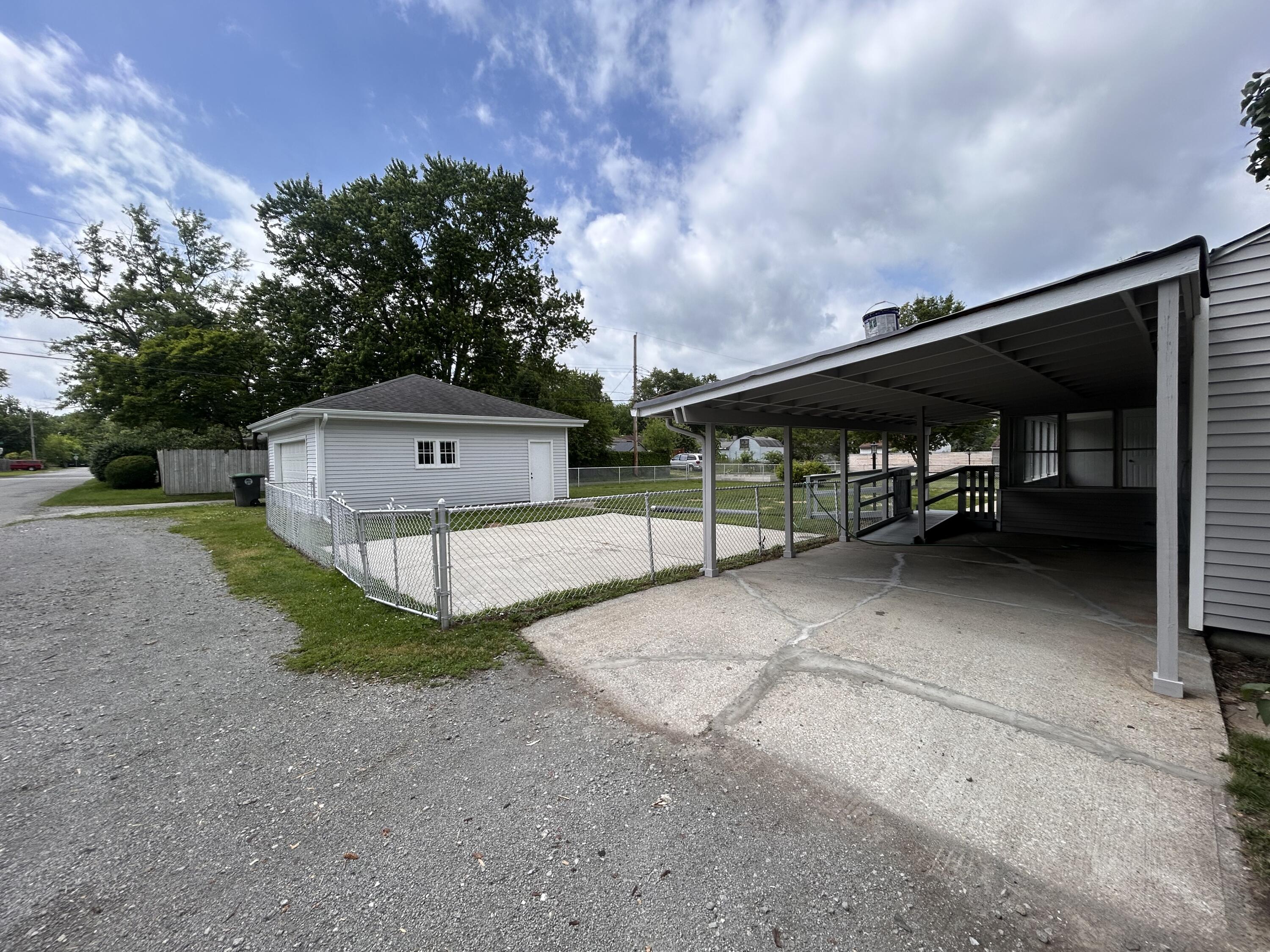 1001 W 38th Place, Hobart, IN 46342; Image #2