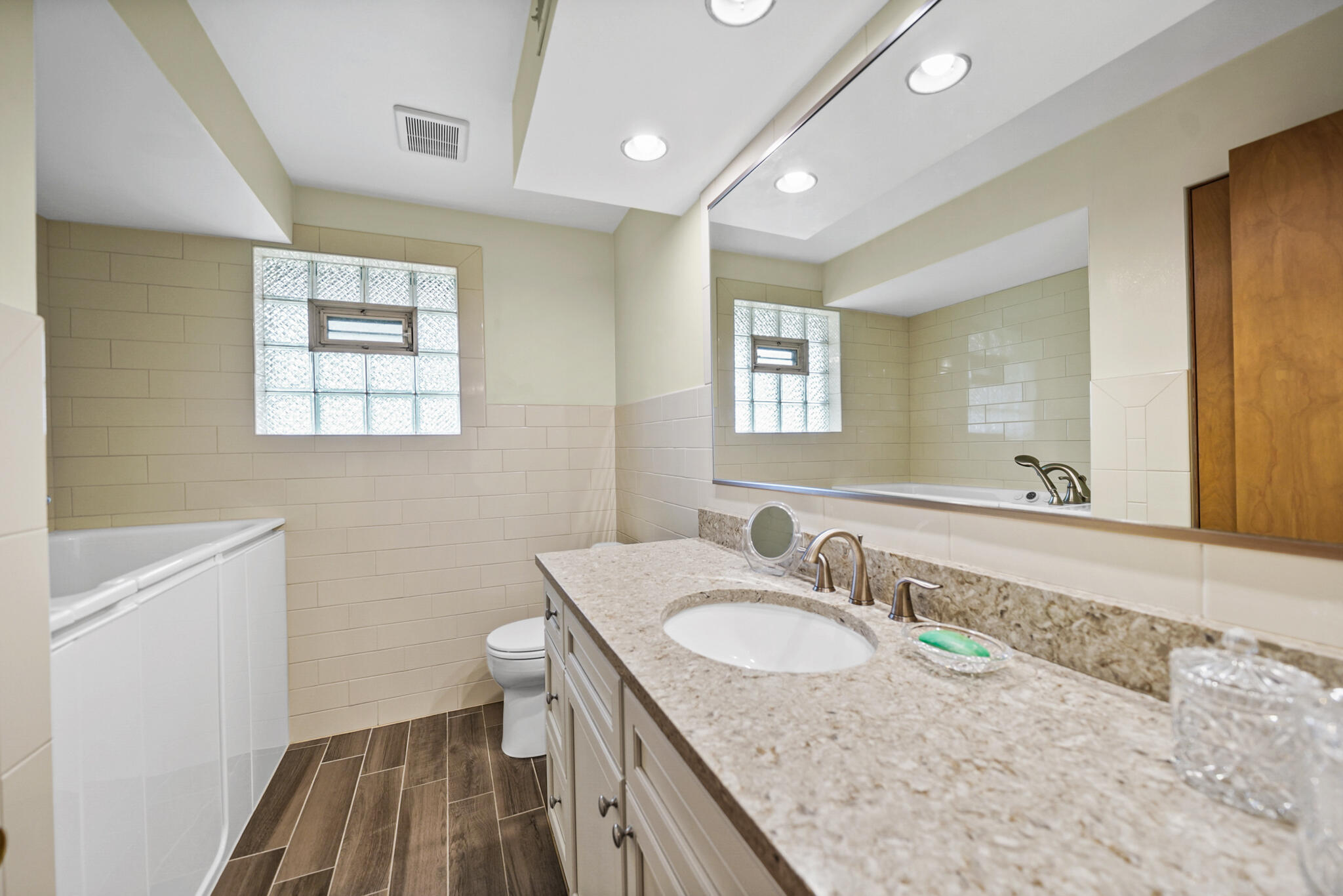 8028 Hohman Avenue, Munster, IN 46321; Image #11