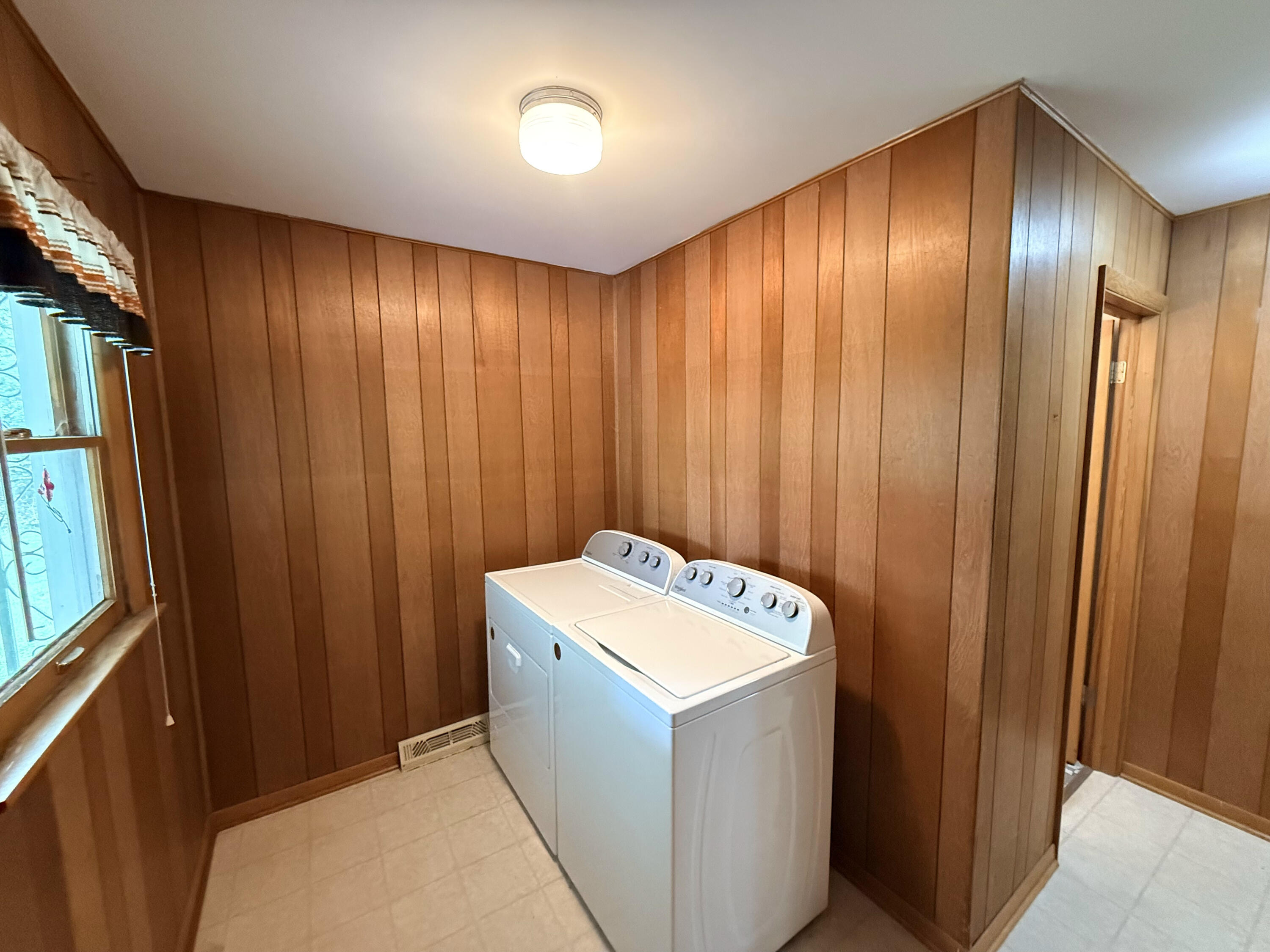 1850 W 53rd Avenue, Merrillville, IN 46410; Image #19