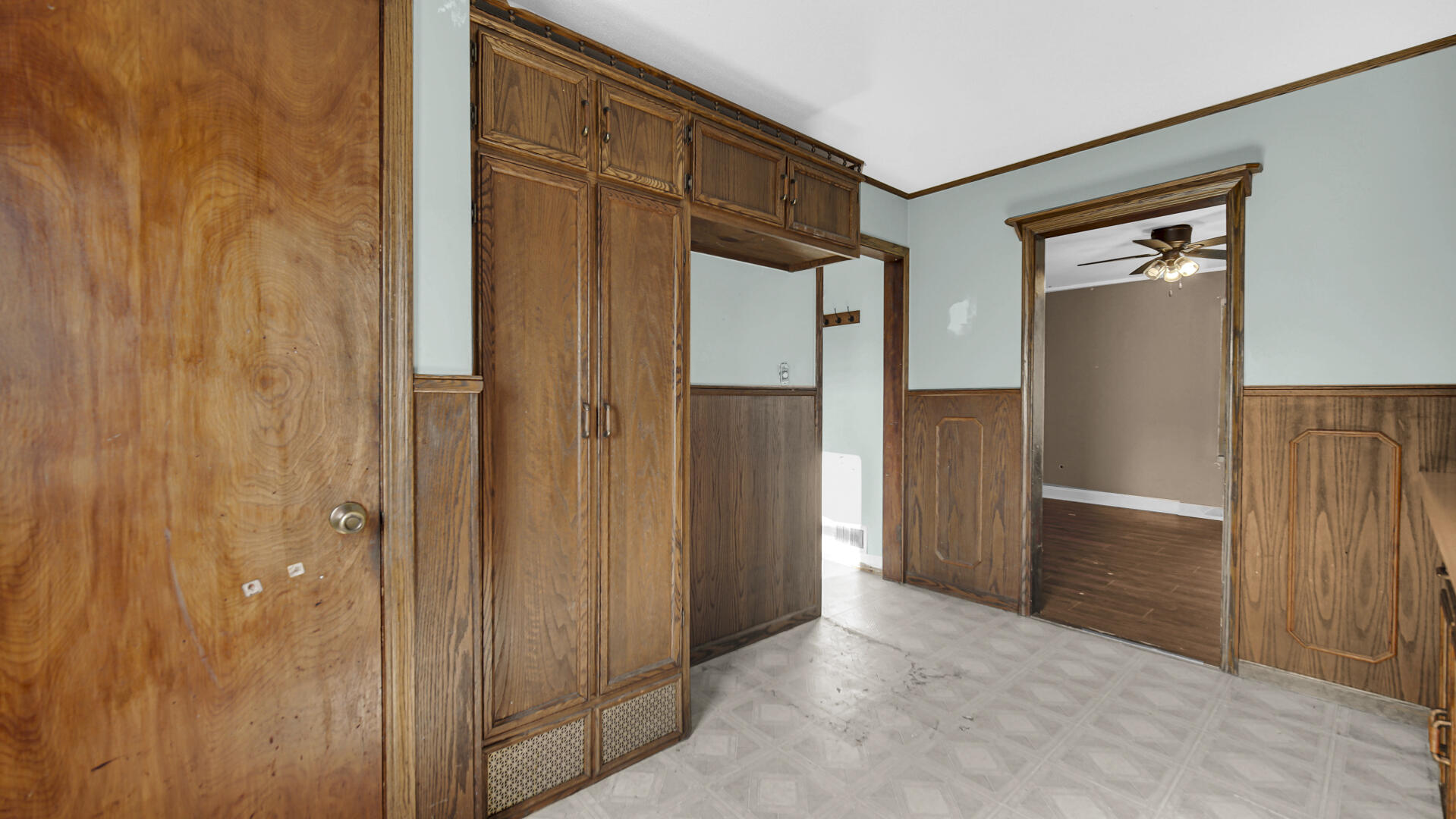 2131 Stanton Avenue, Whiting, IN 46394; Image #9