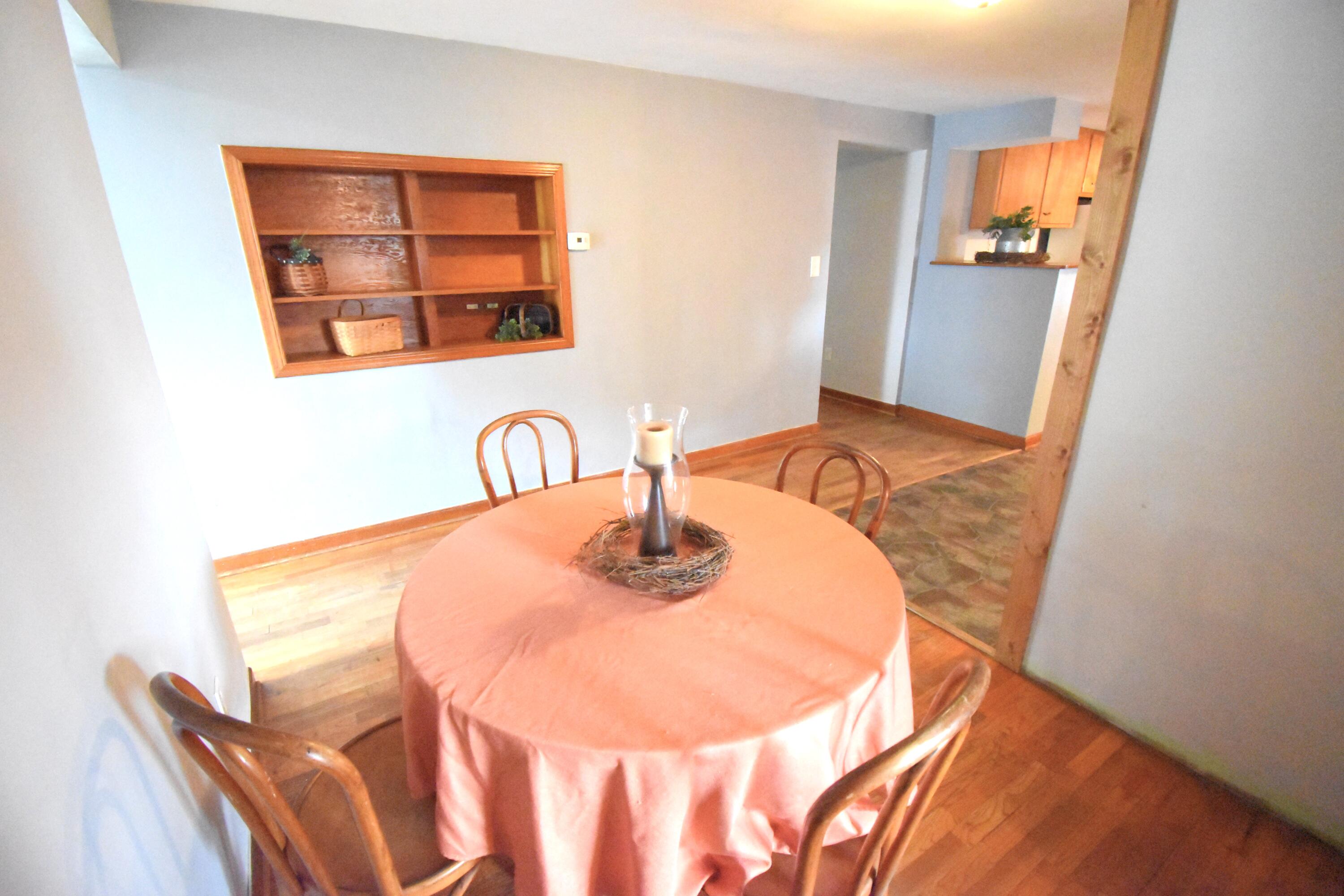 829 W Washington Street, Rensselaer, IN 47978; Image #11