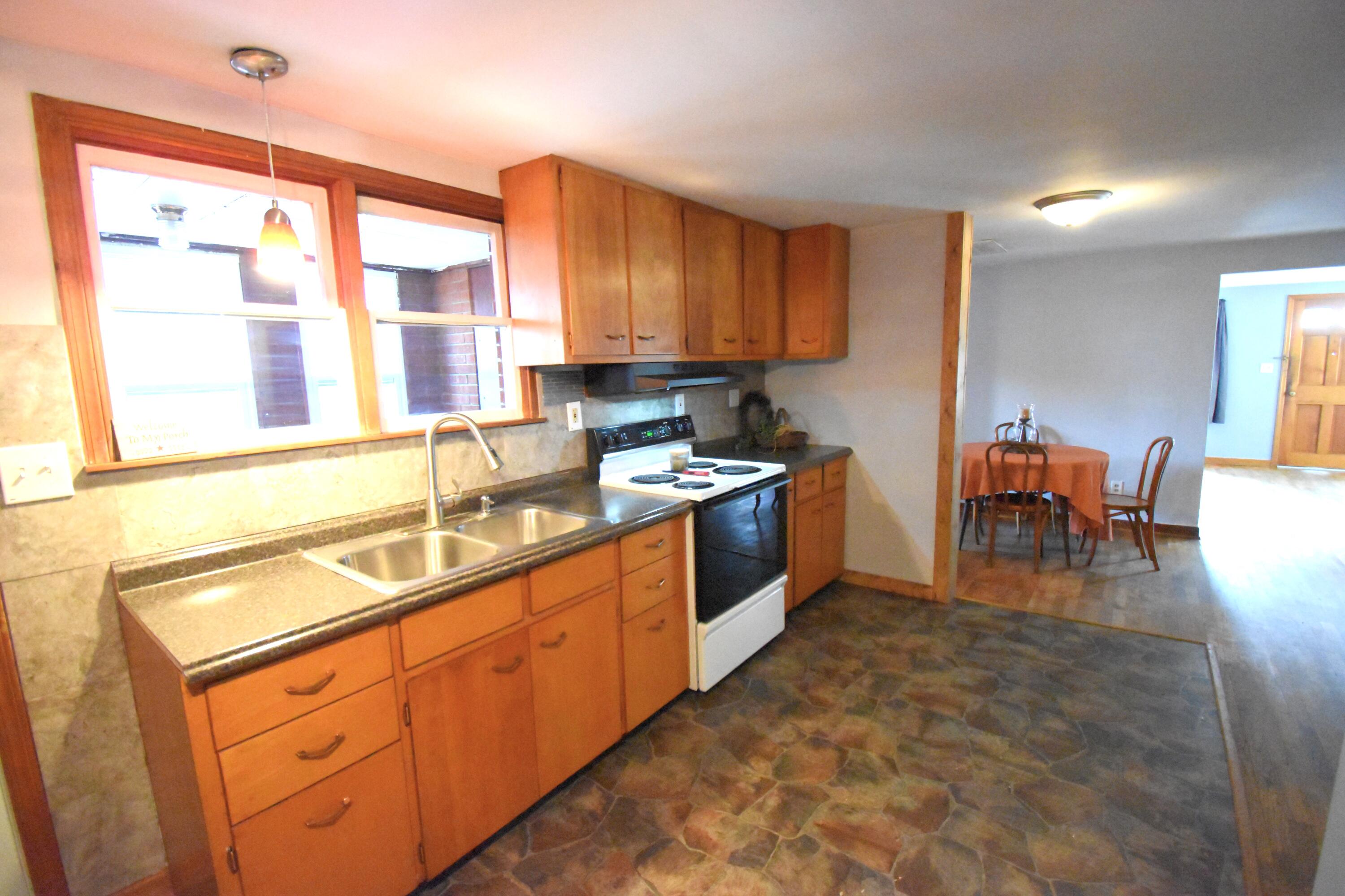 829 W Washington Street, Rensselaer, IN 47978; Image #15