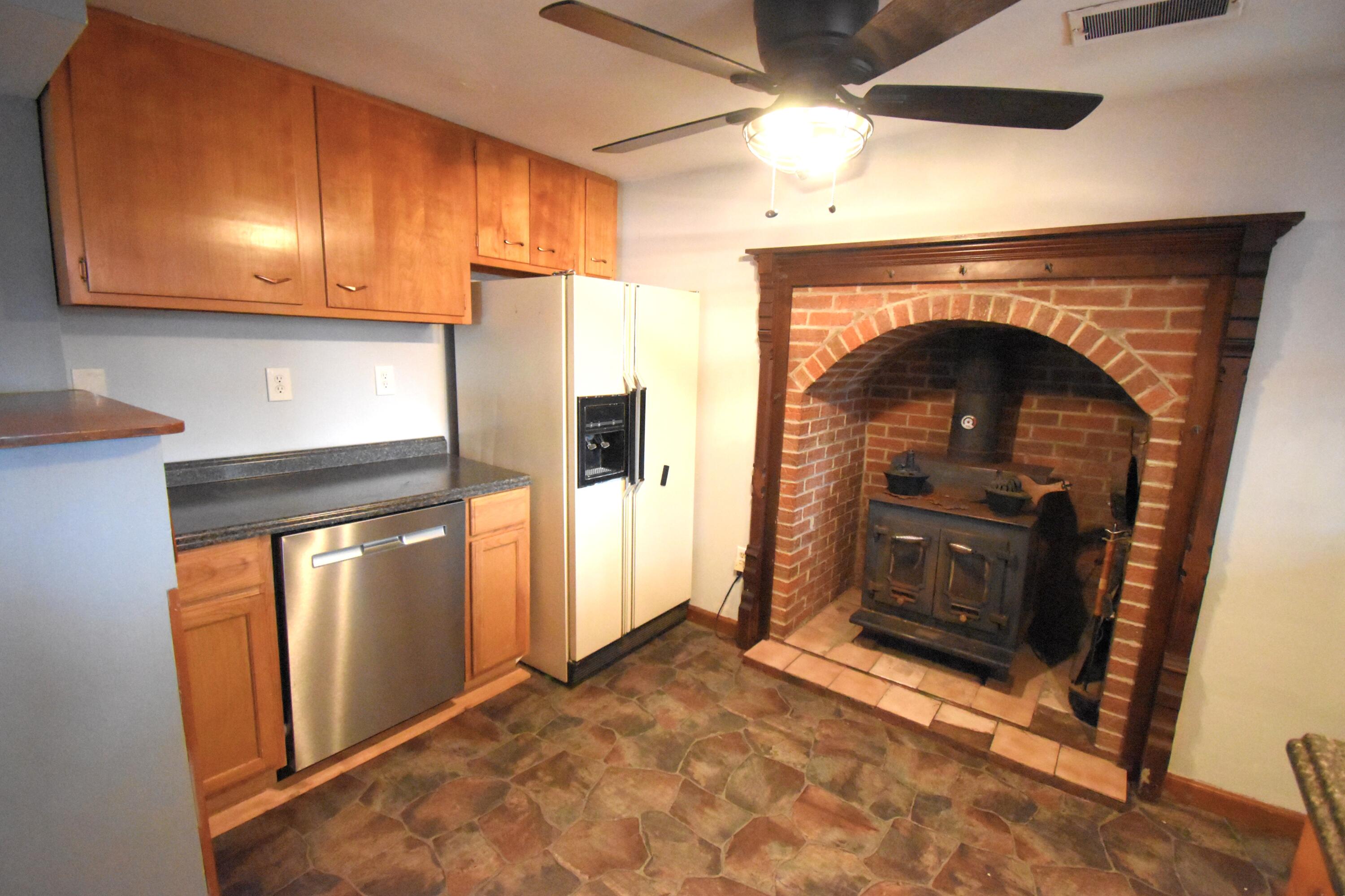 829 W Washington Street, Rensselaer, IN 47978; Image #17
